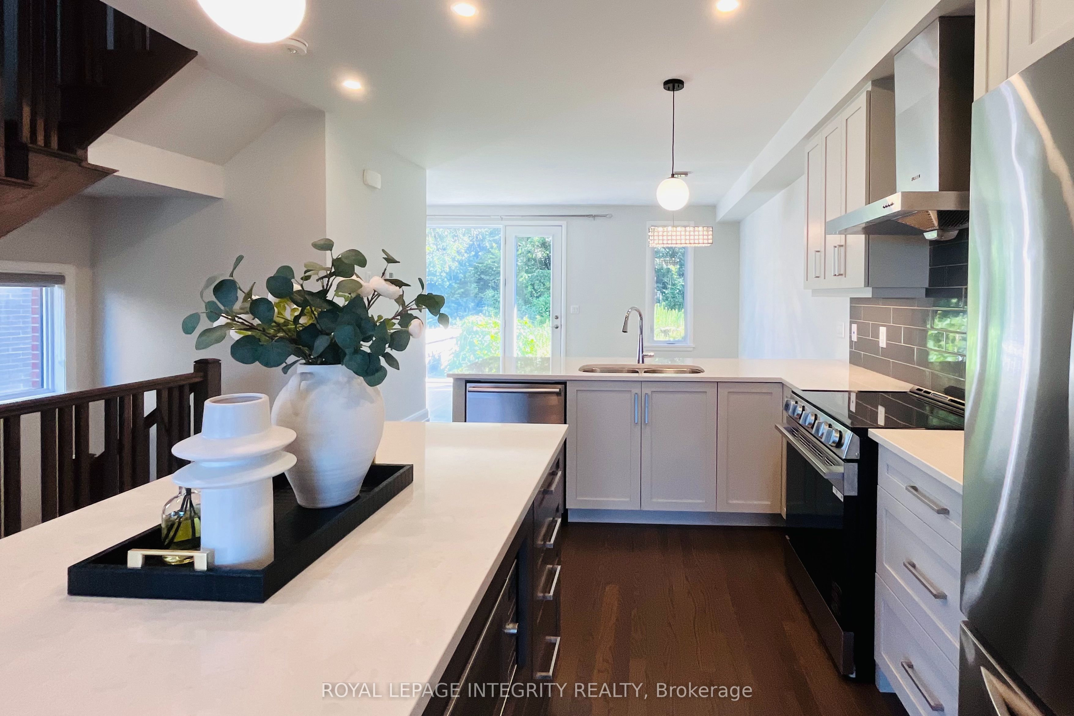 147 Boundstone Way Property Photo 8