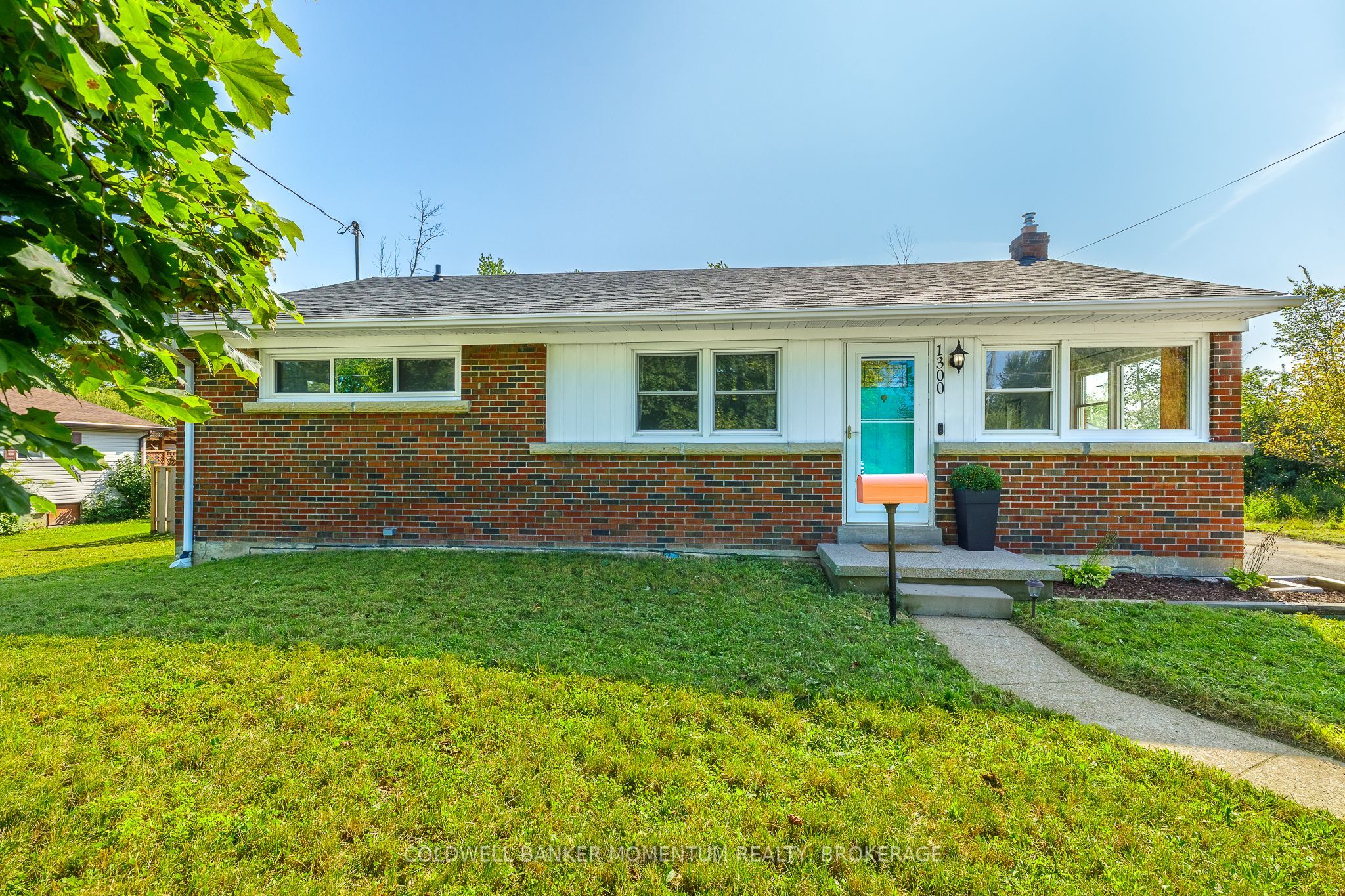 1300 Spears Road Property Photo 5