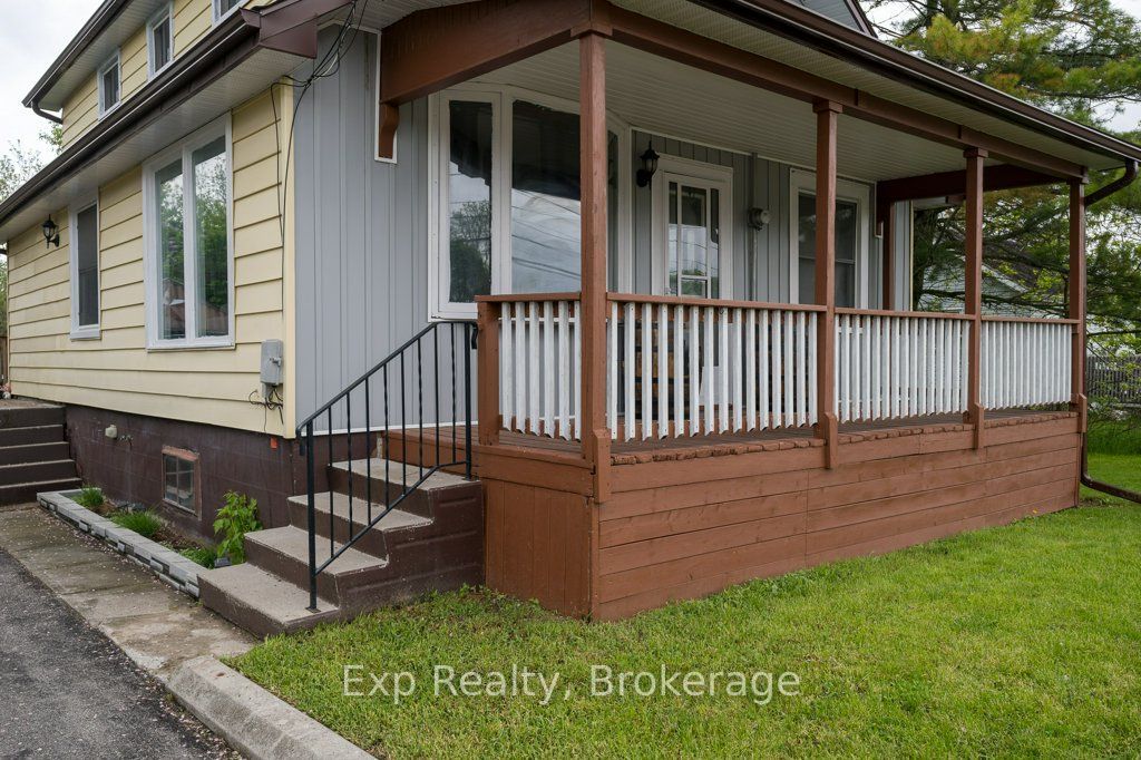 525 Cannifton Road N Property Photo 5