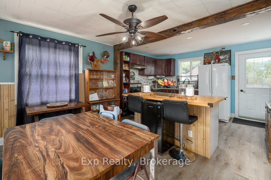 525 Cannifton Road N Property Photo 9