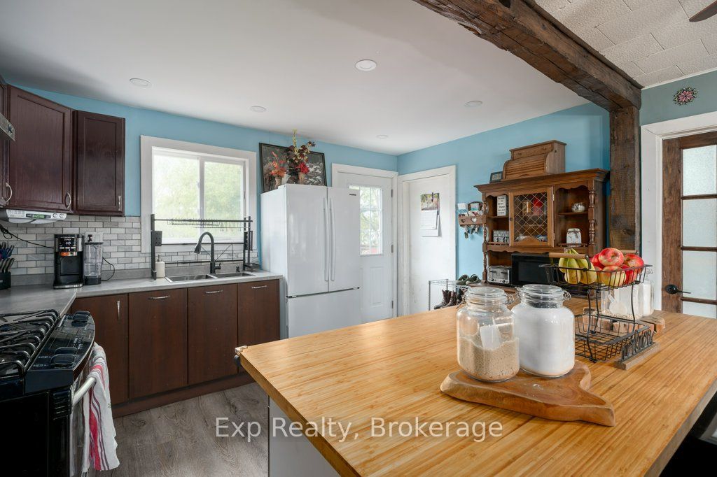 525 Cannifton Road N Property Photo 11