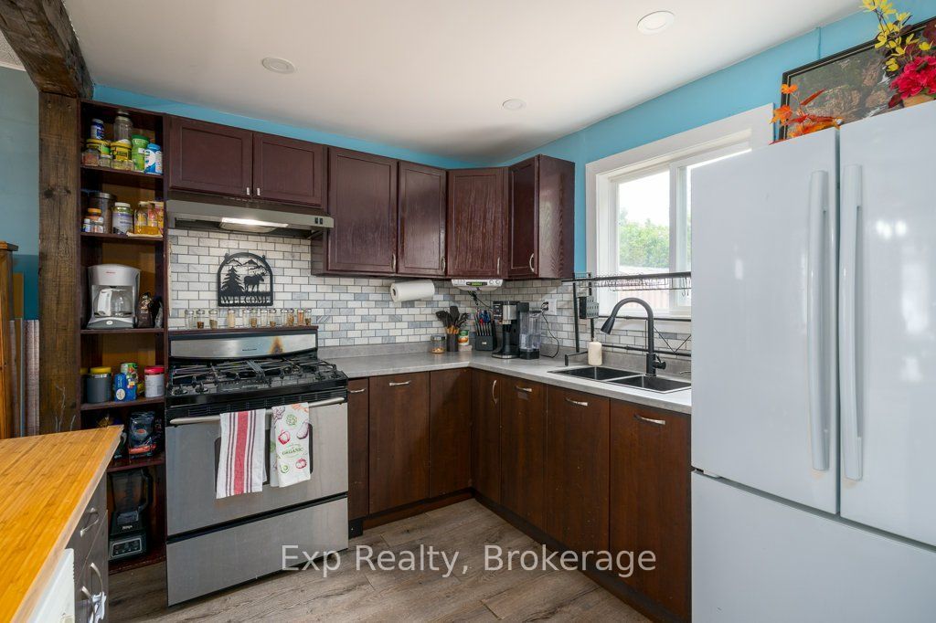 525 Cannifton Road N Property Photo 12