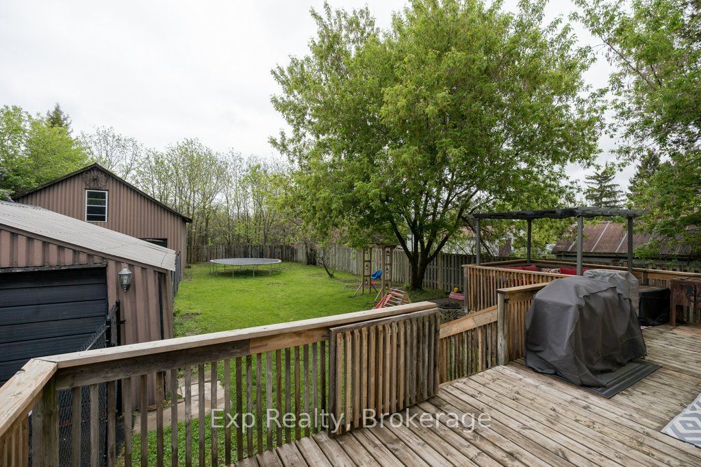 525 Cannifton Road N Property Photo 29