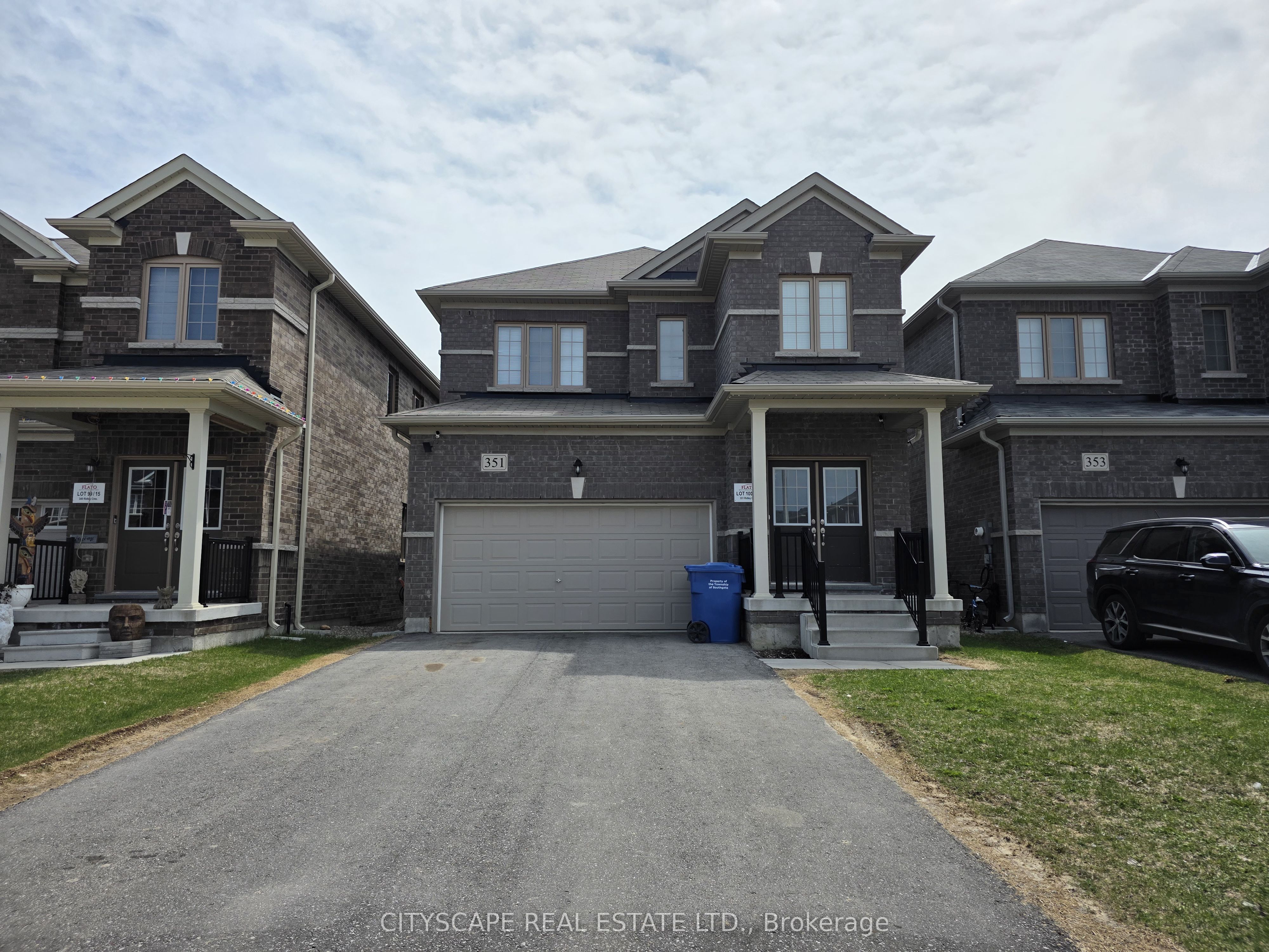 351 Ridley Crescent Property Photo 1