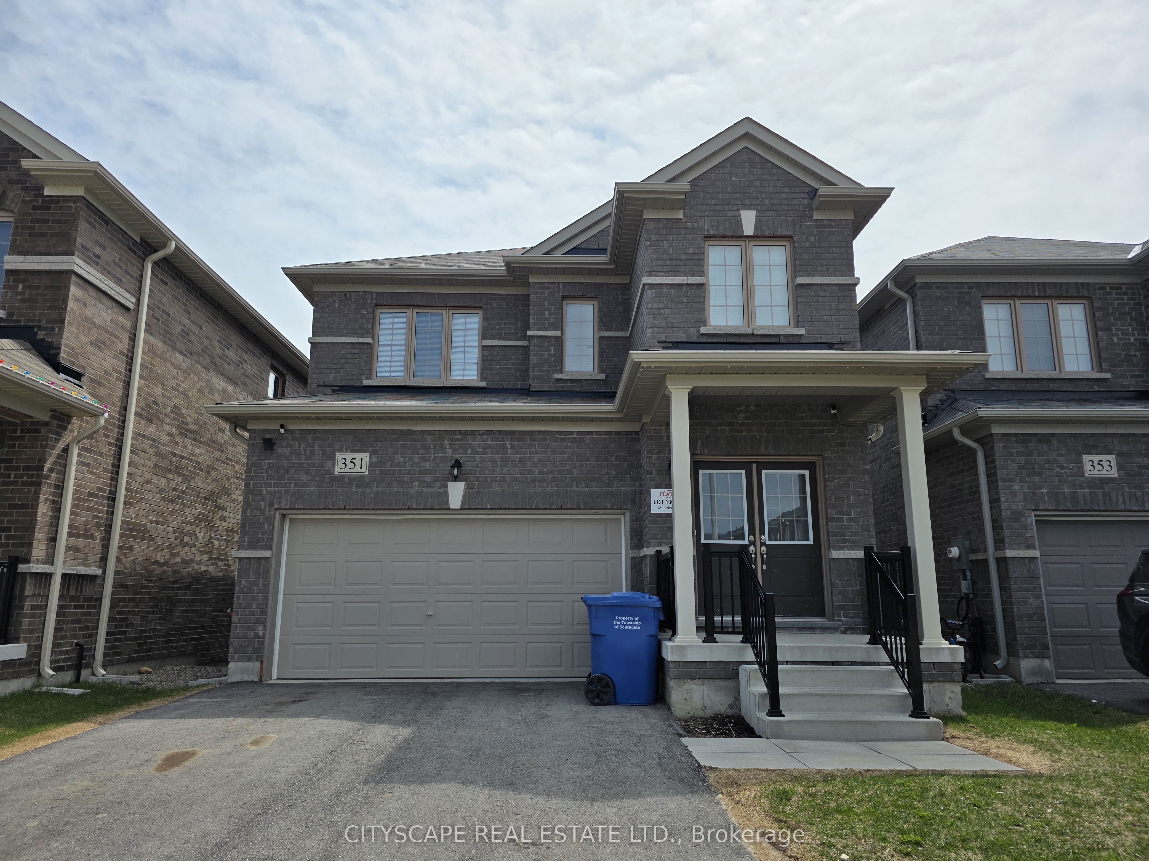 351 Ridley Crescent Property Photo 4