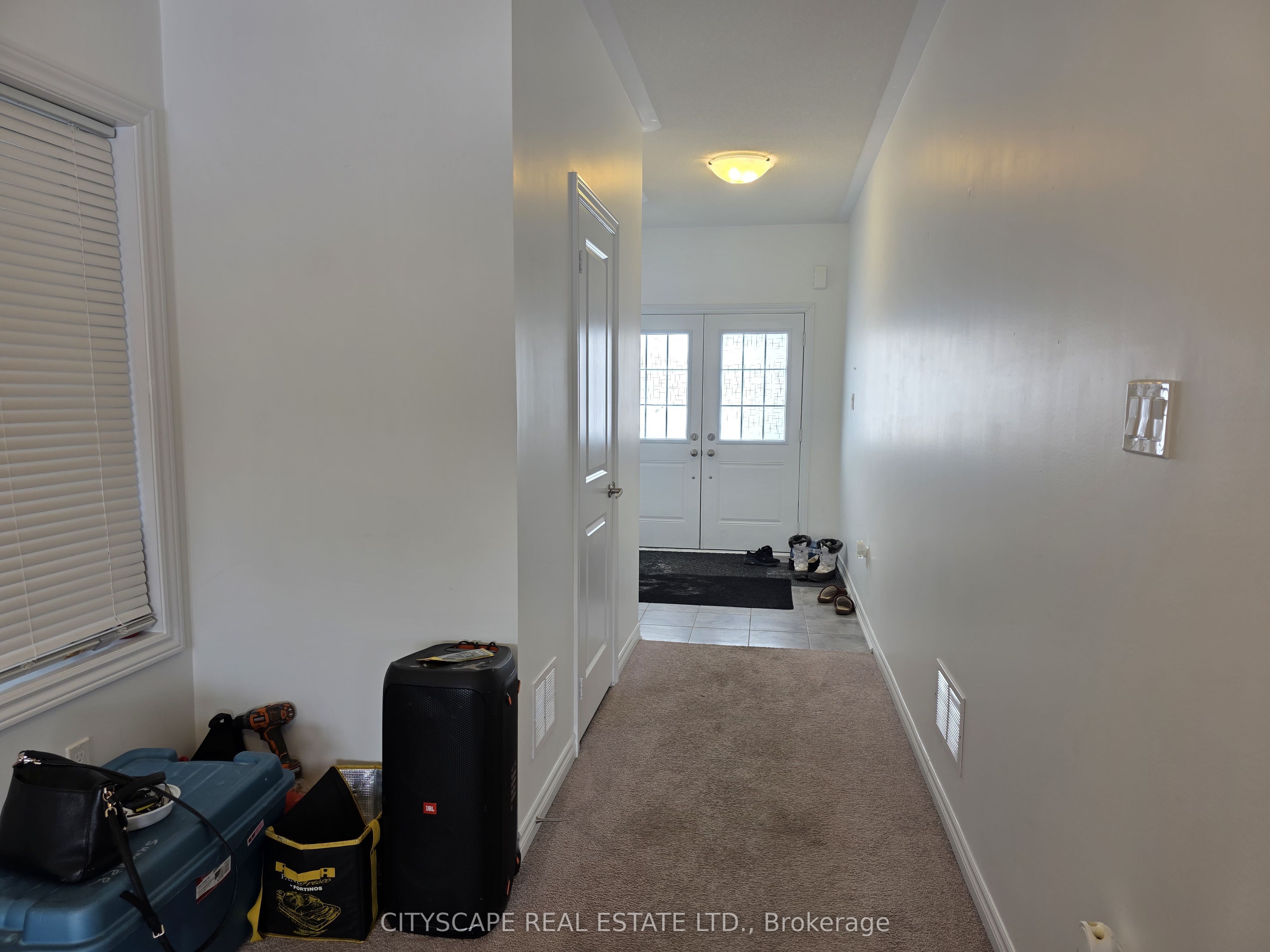 351 Ridley Crescent Property Photo 7