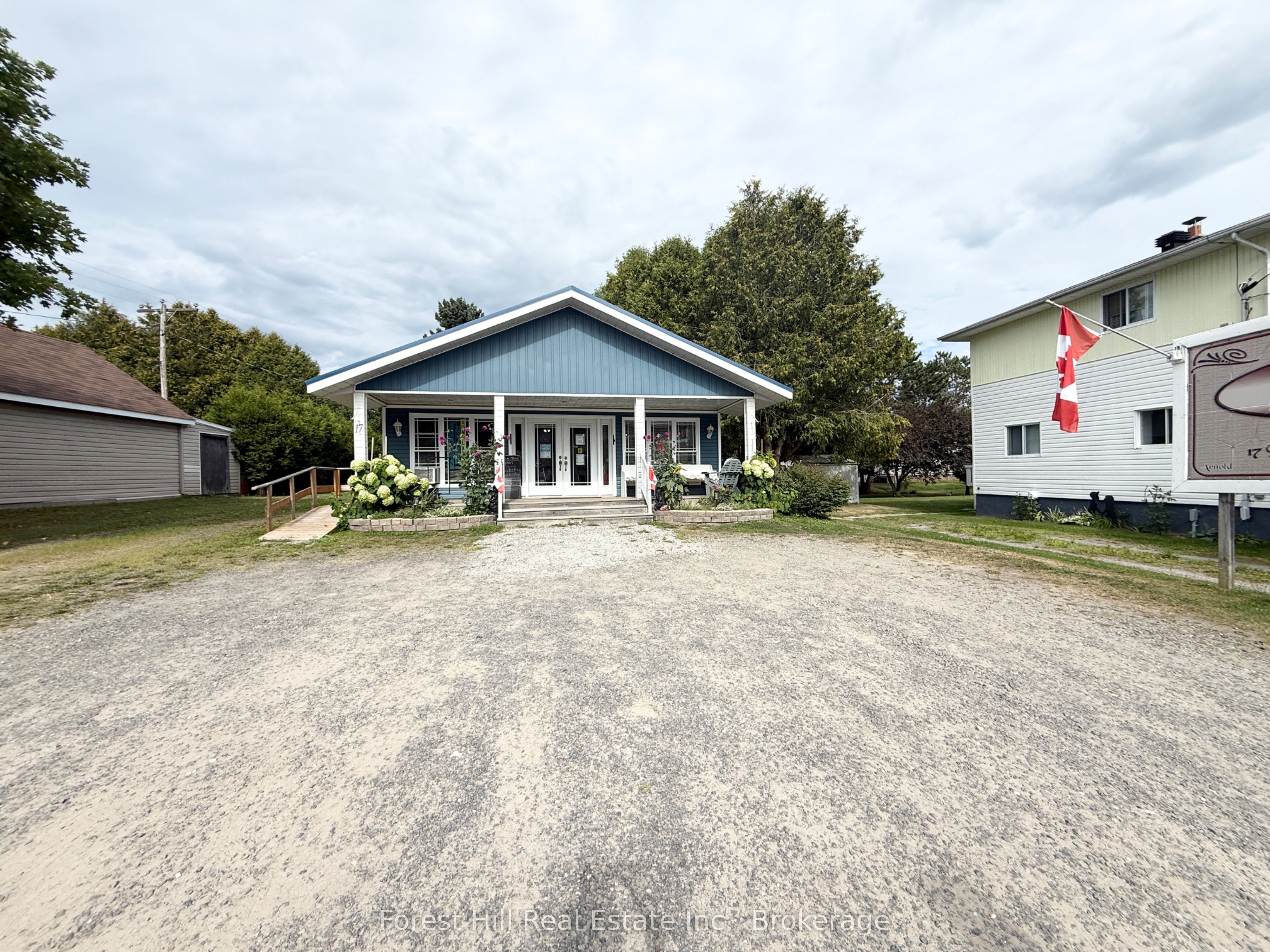 17 Davis Drive Property Photo 3