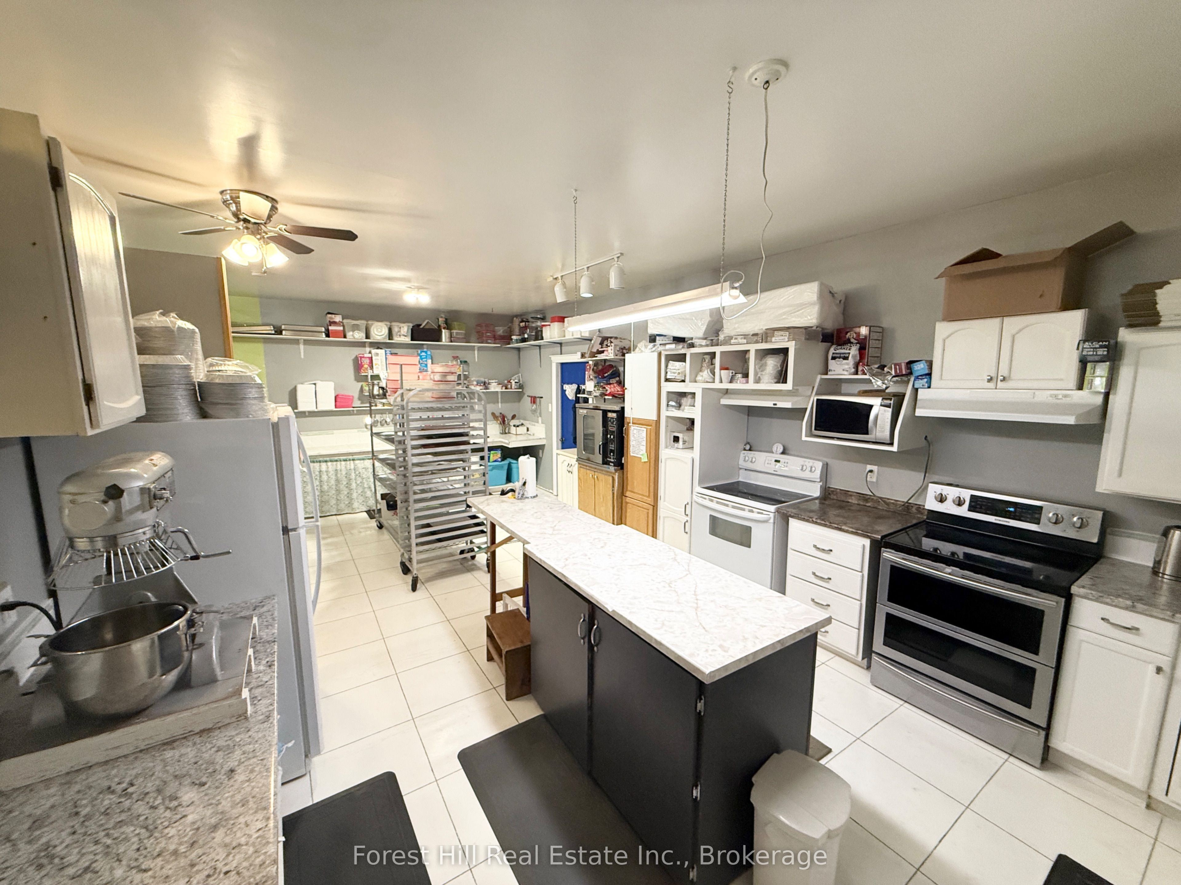 17 Davis Drive Property Photo 14