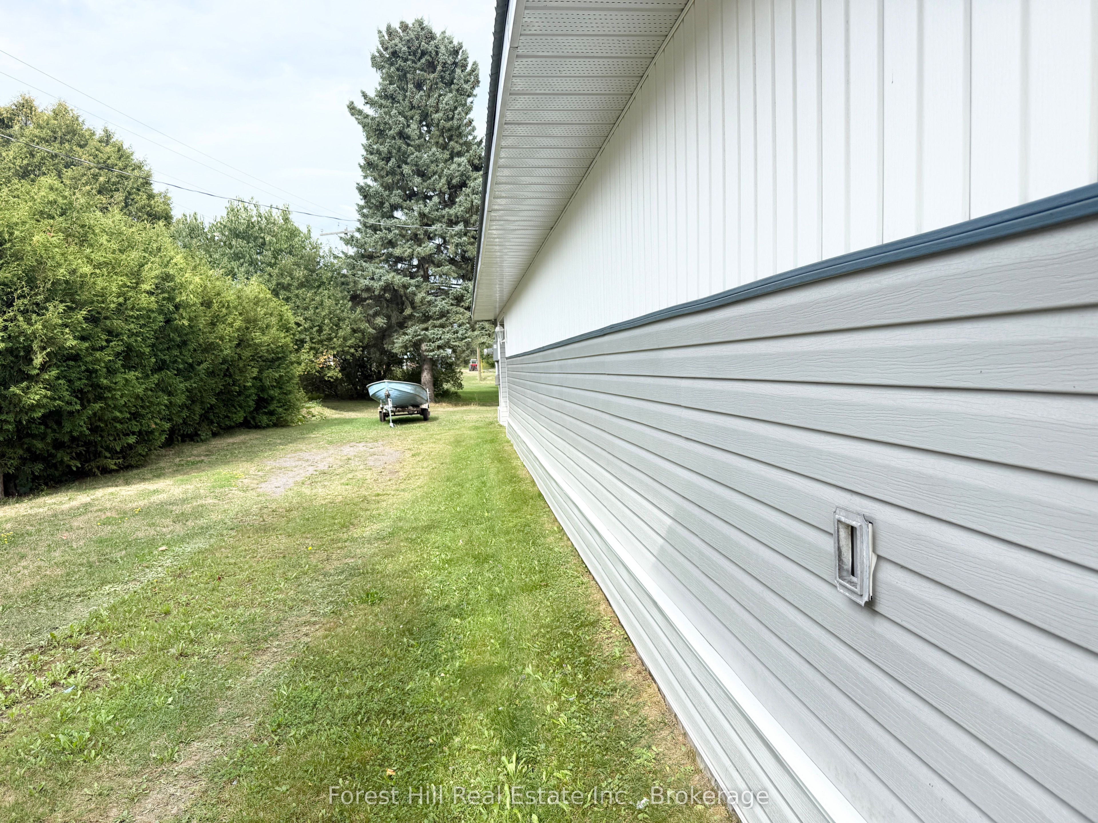 17 Davis Drive Property Photo 23