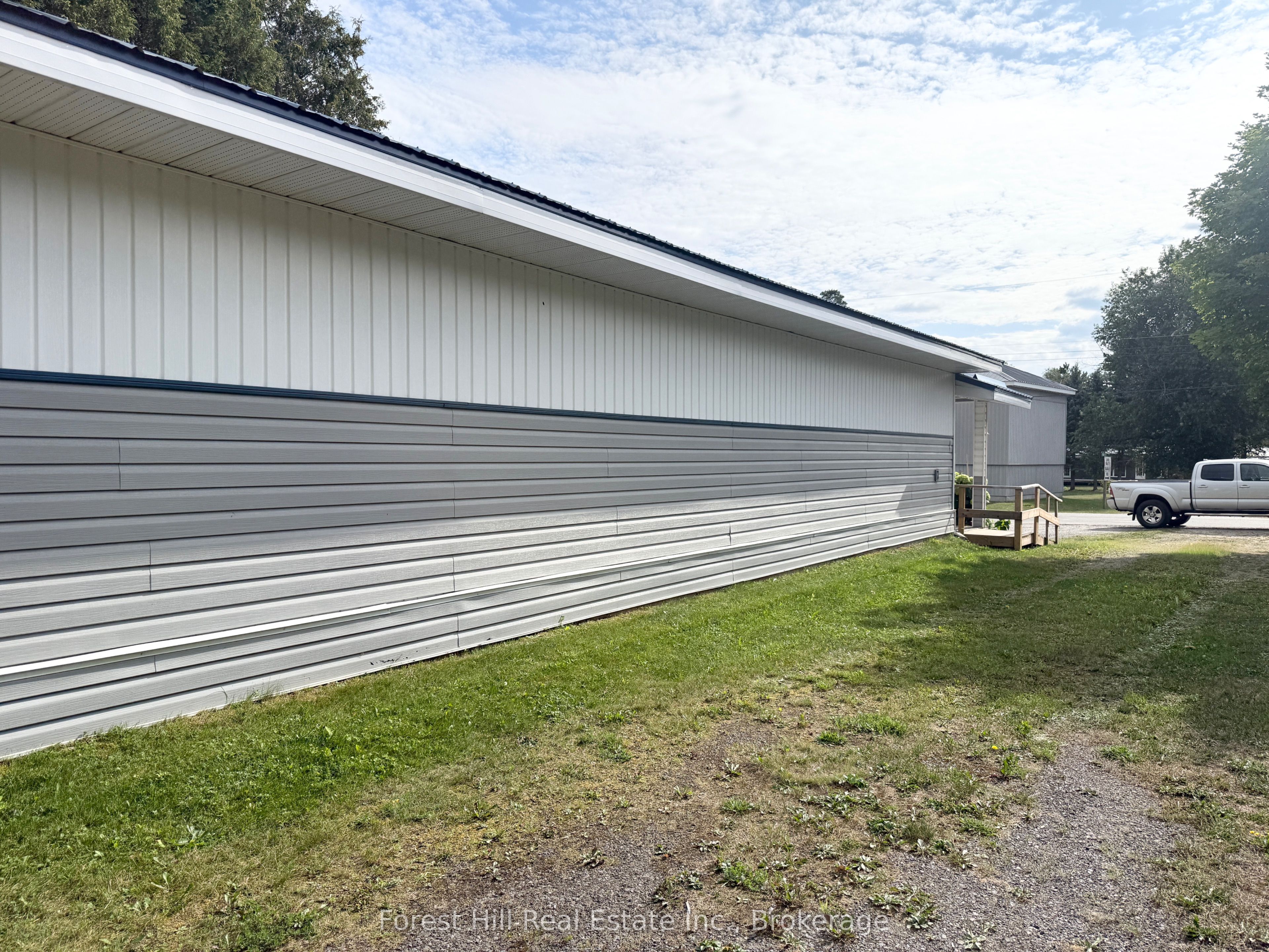 17 Davis Drive Property Photo 25