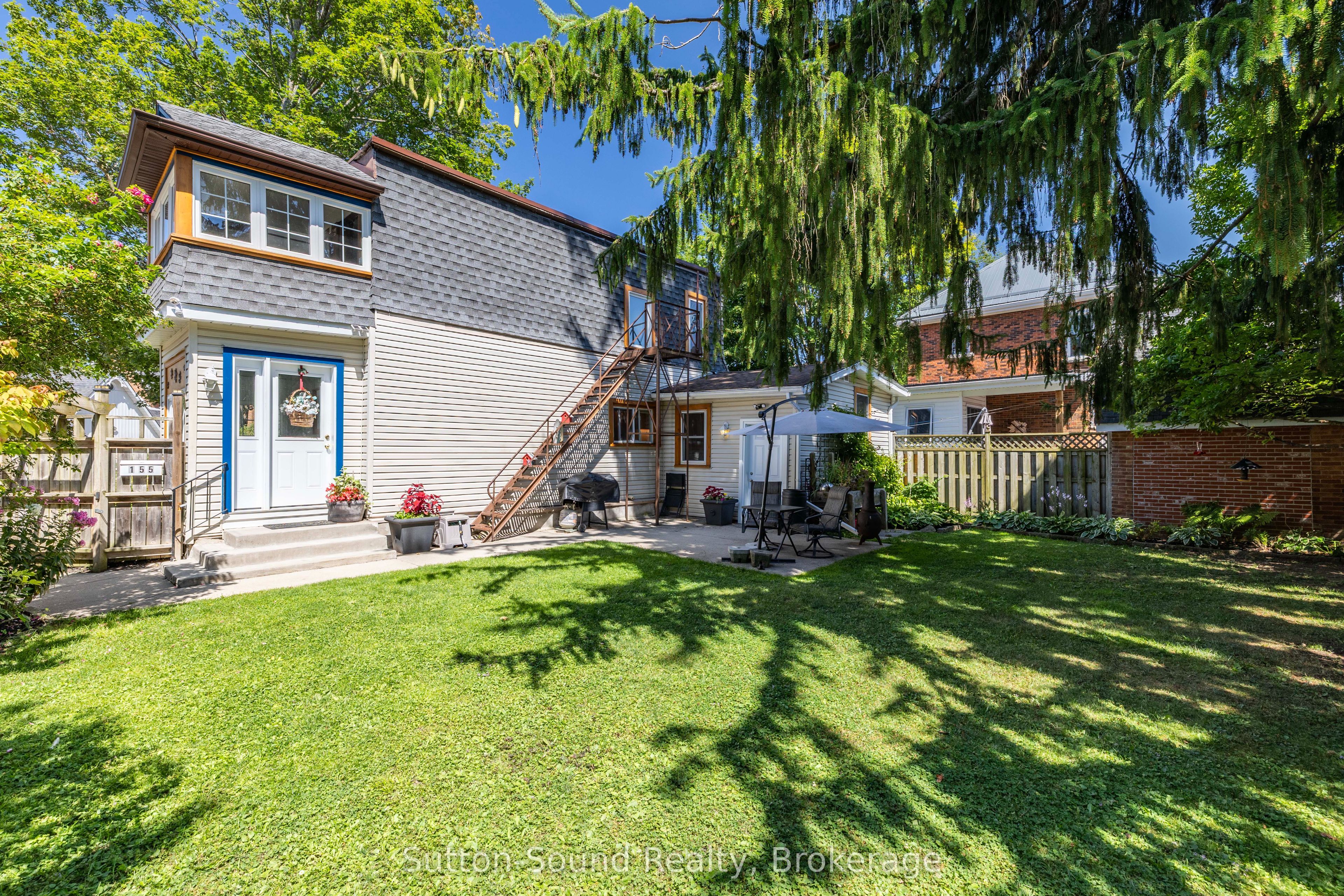 155 5th A Street E Property Photo 3