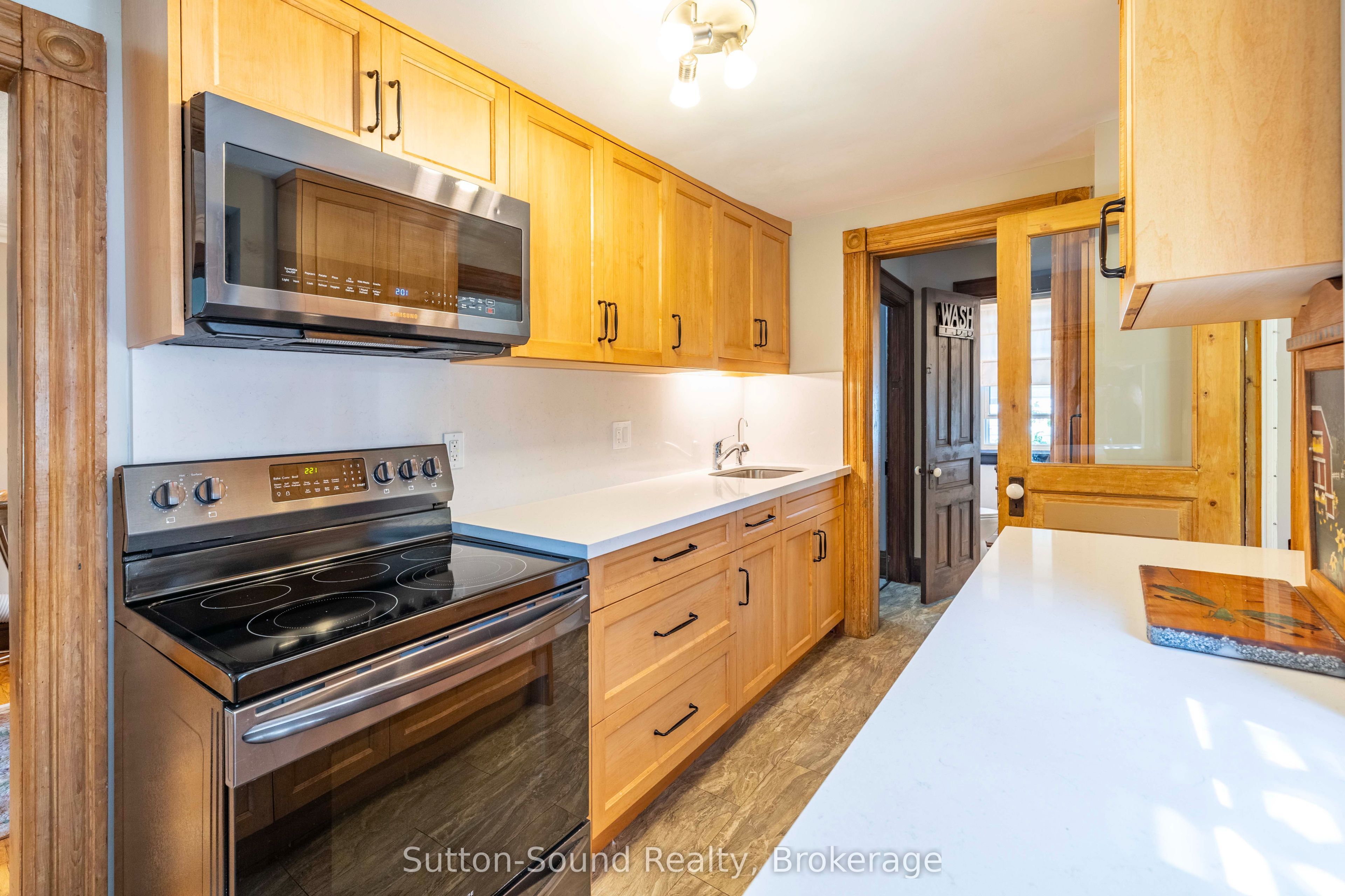 155 5th A Street E Property Photo 16