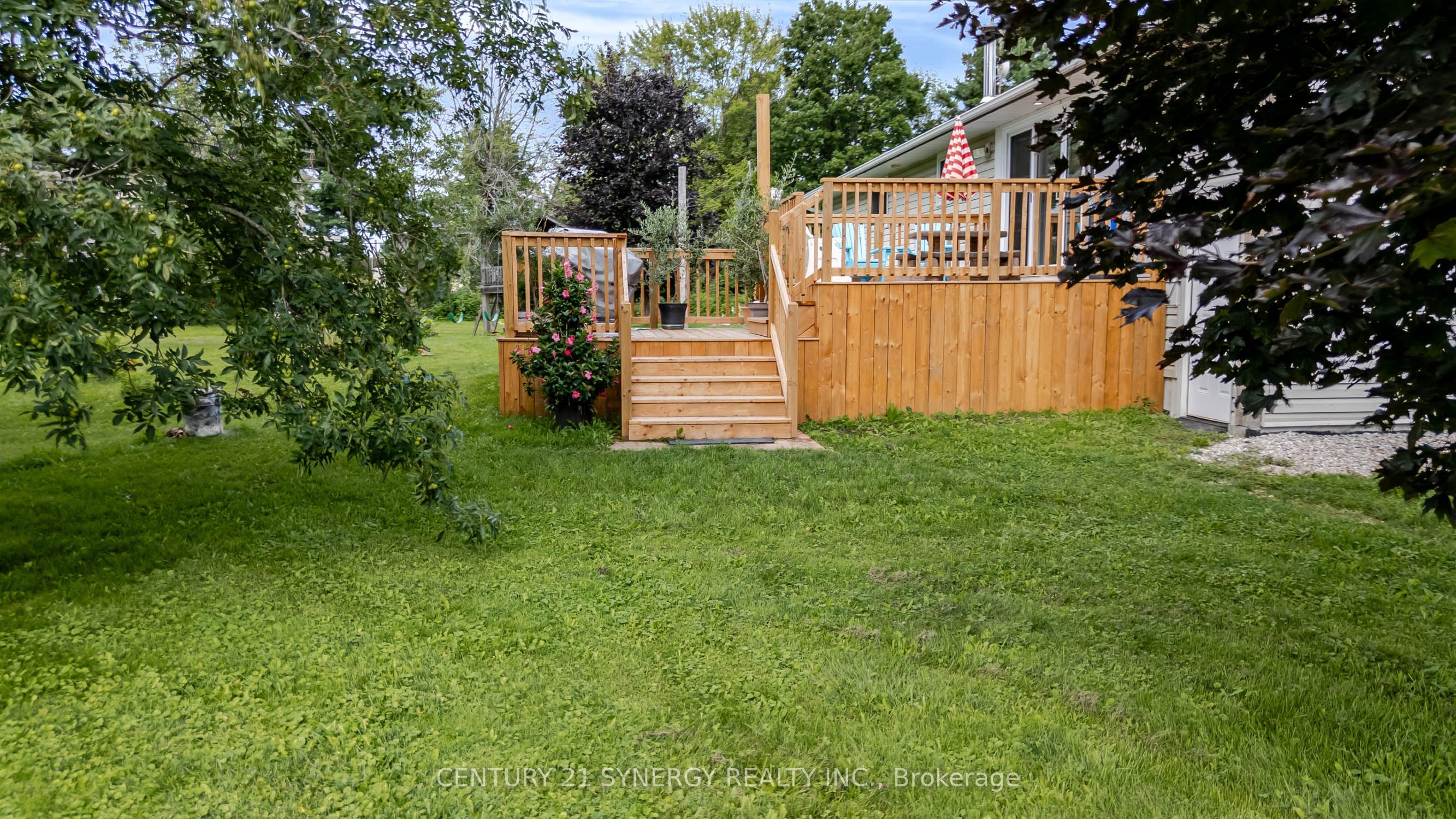 677 Bowes Side Road Property Photo 3