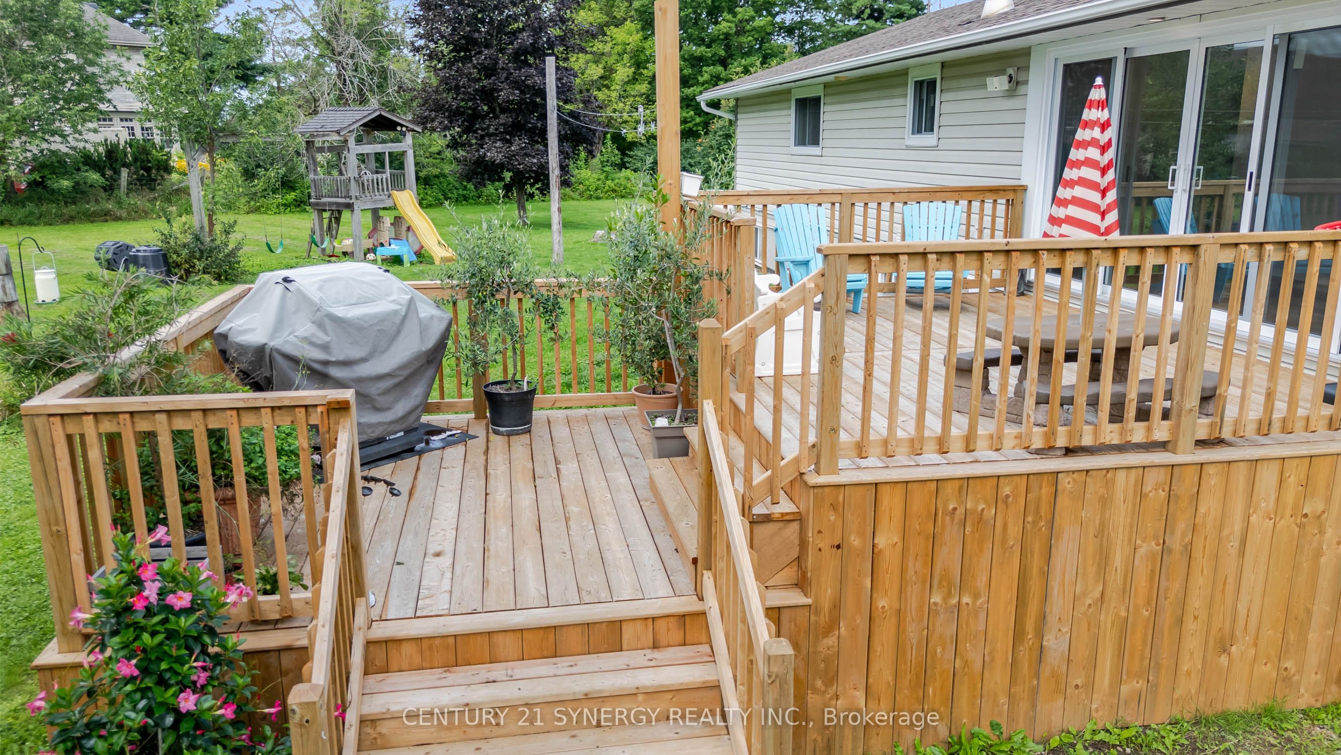 677 Bowes Side Road Property Photo 4