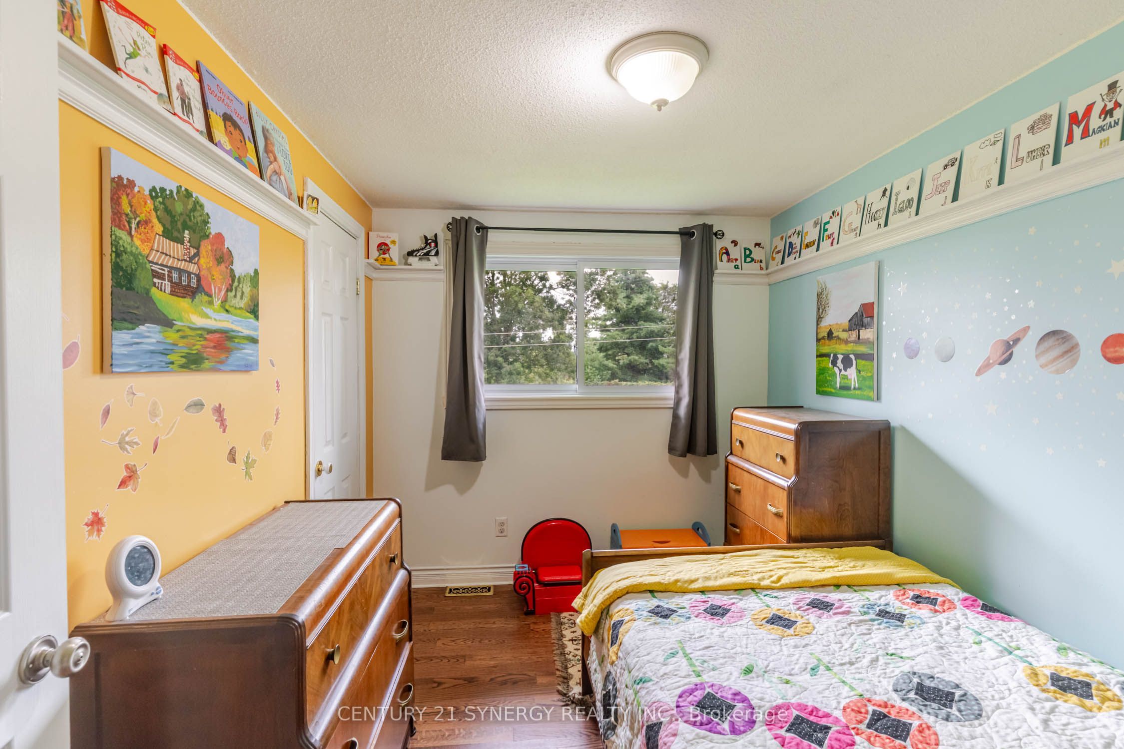 677 Bowes Side Road Property Photo 16