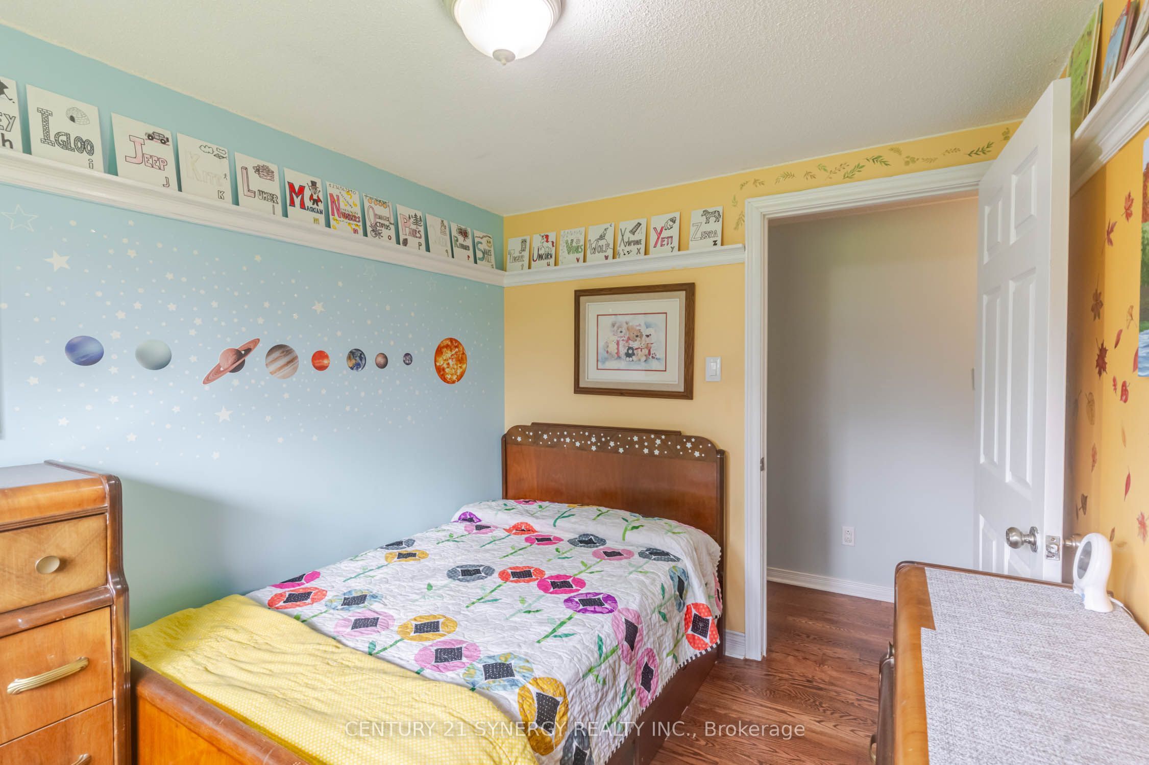 677 Bowes Side Road Property Photo 17
