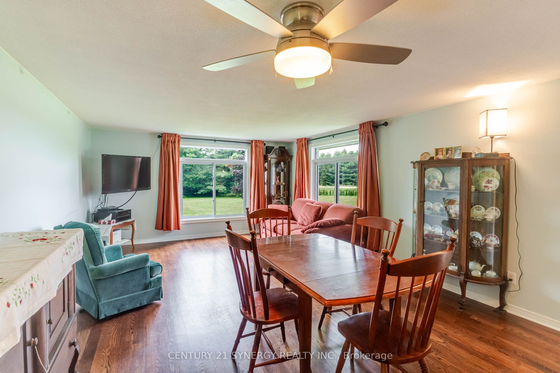 677 Bowes Side Road Property Photo 21
