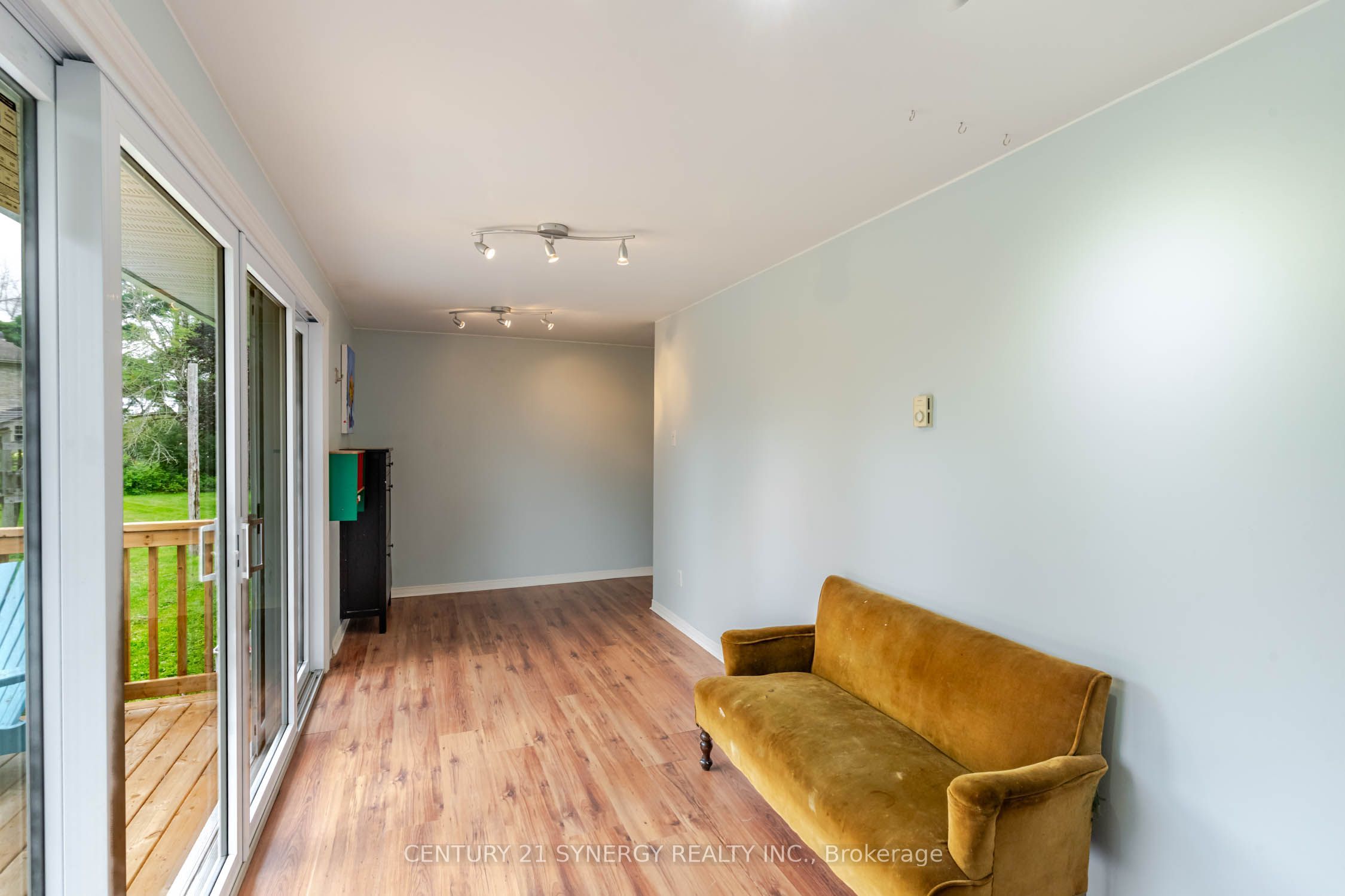 677 Bowes Side Road Property Photo 28