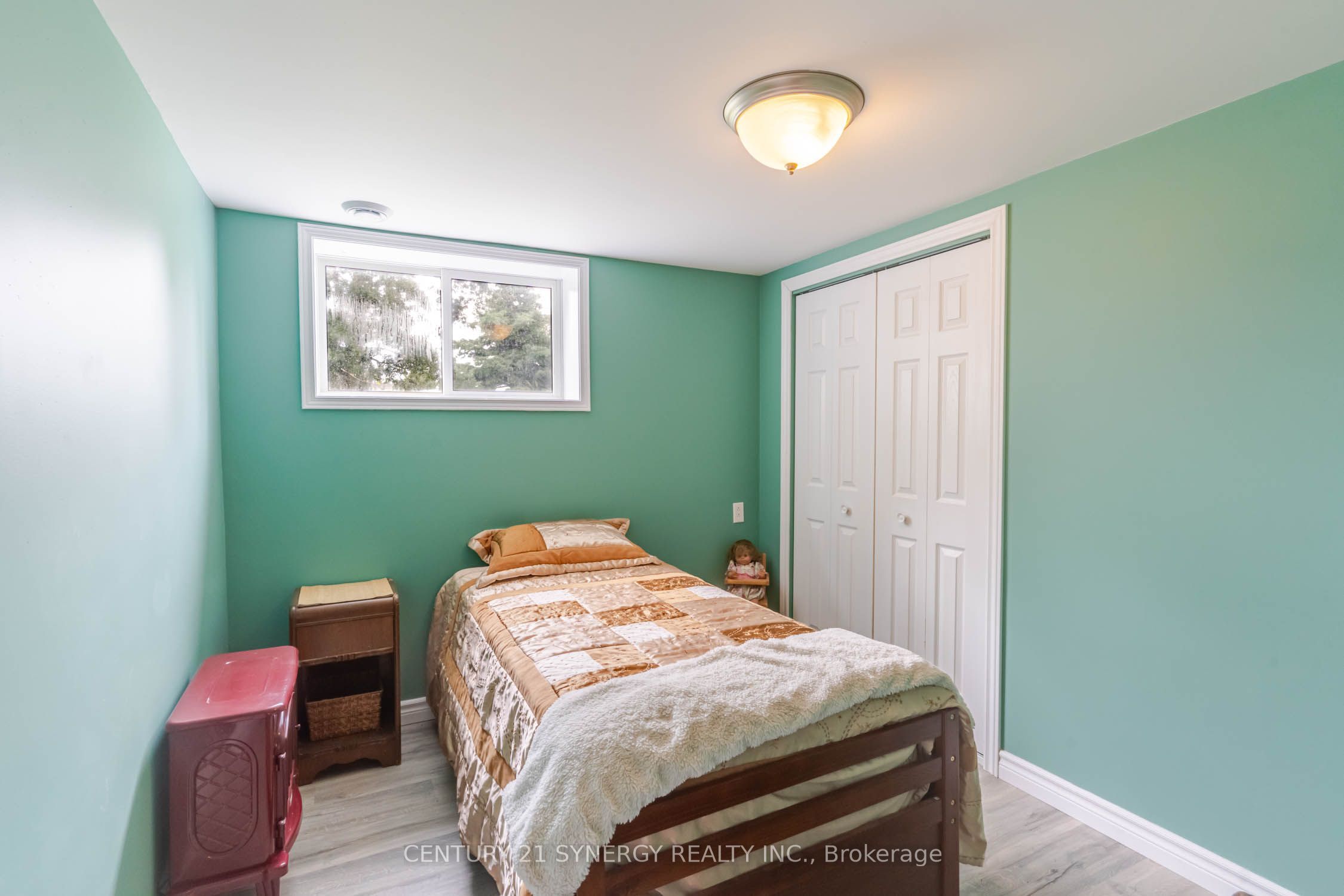 677 Bowes Side Road Property Photo 34