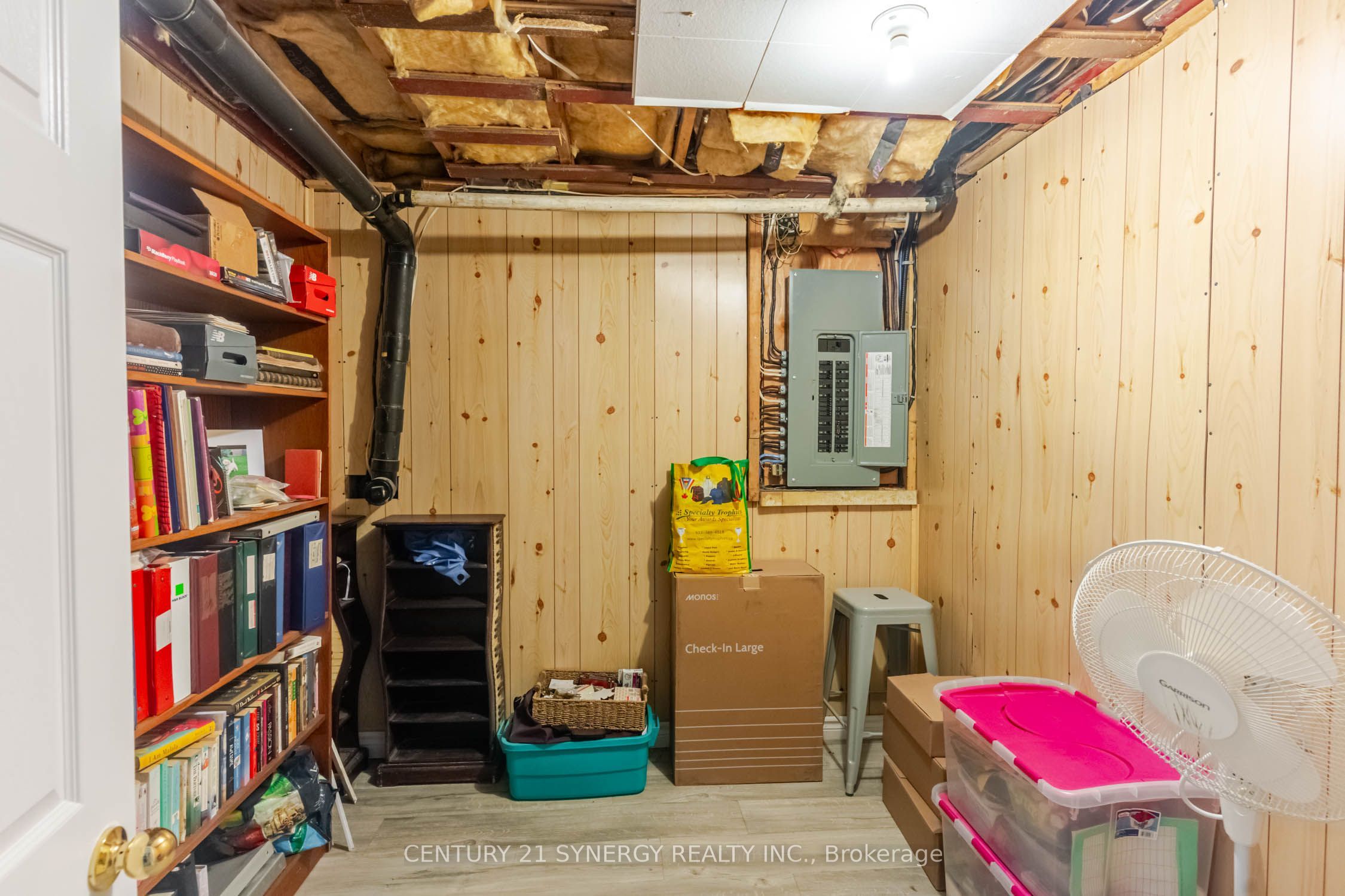 677 Bowes Side Road Property Photo 37