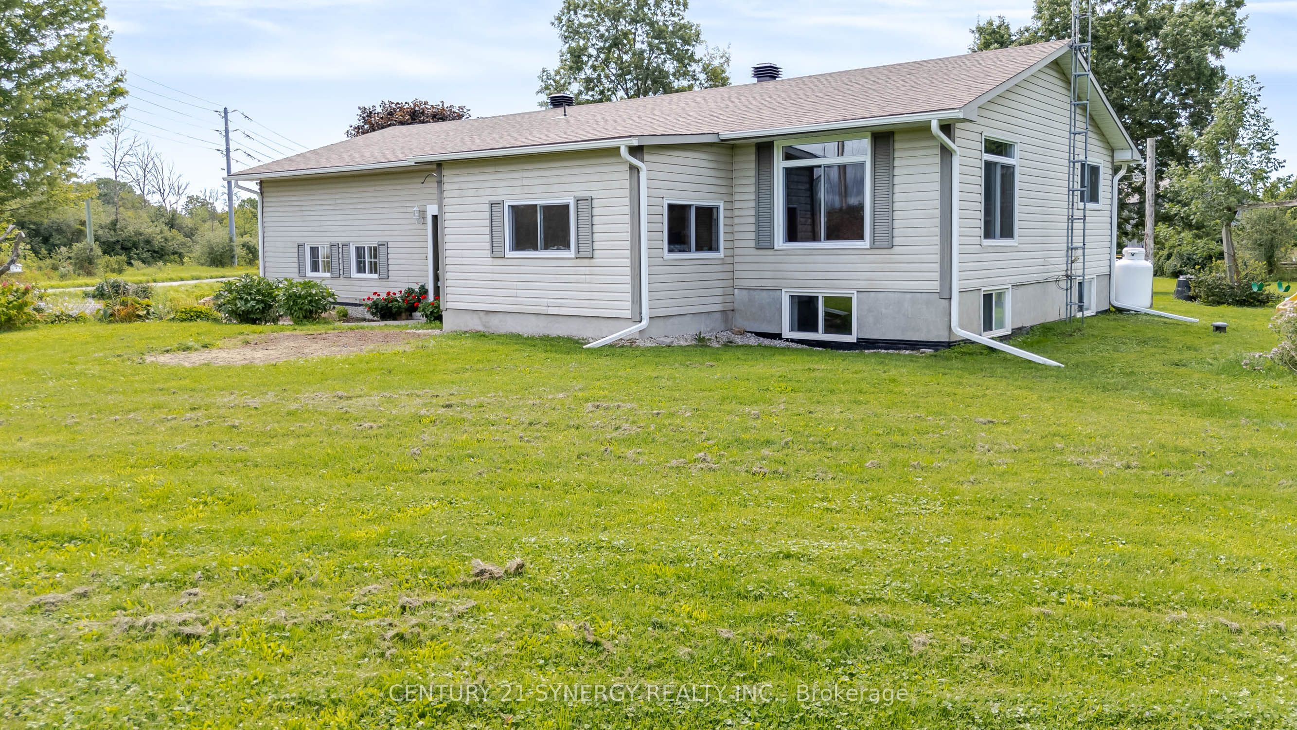 677 Bowes Side Road Property Photo 38
