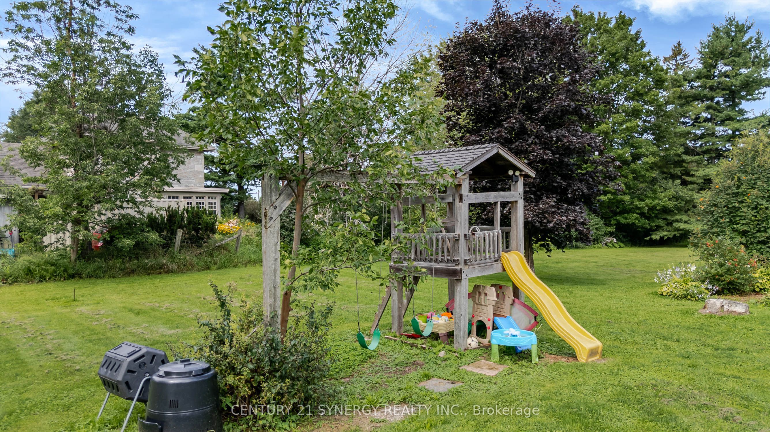 677 Bowes Side Road Property Photo 42