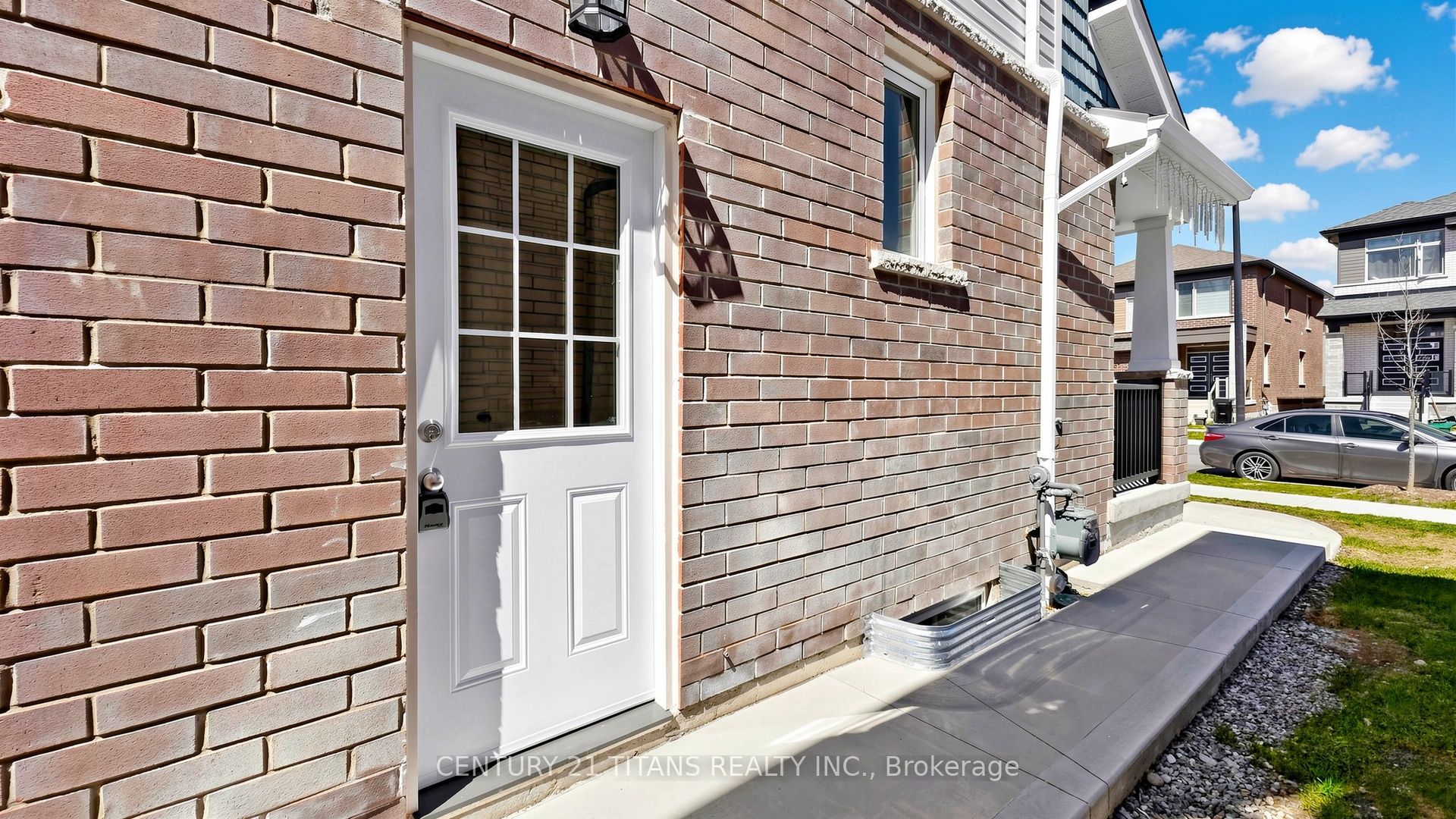 270 Forestwalk Street Lower Property Photo 43
