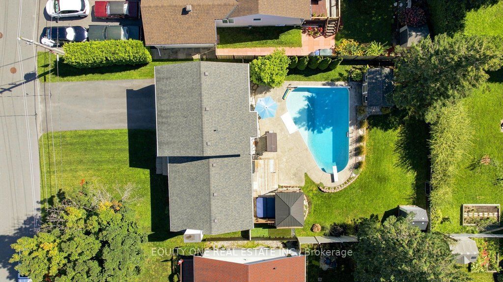 620 Loucks Drive Property Photo 3