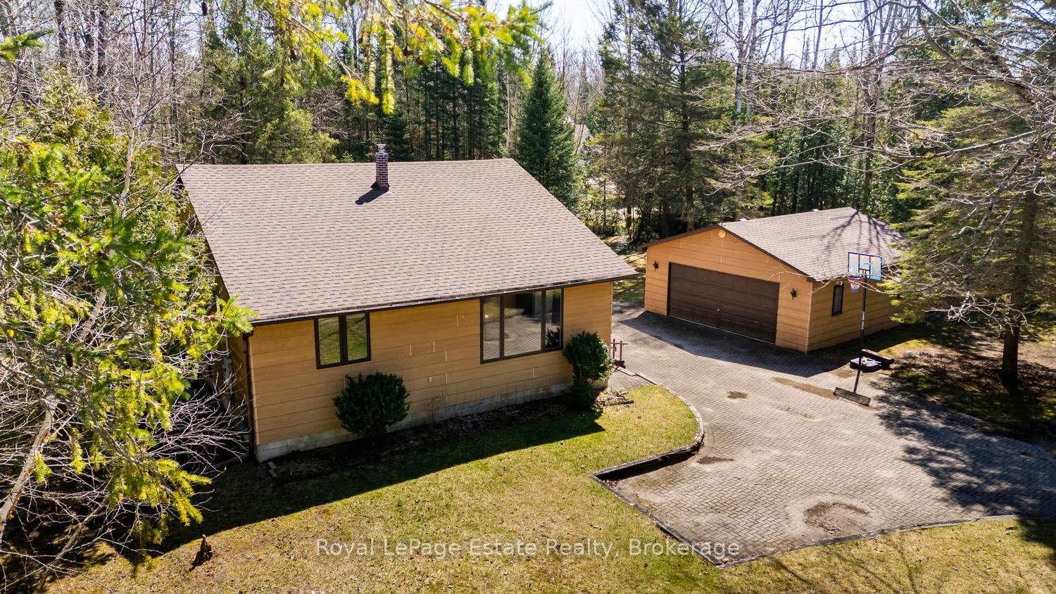 1207 Sauble Falls Road Property Photo 4