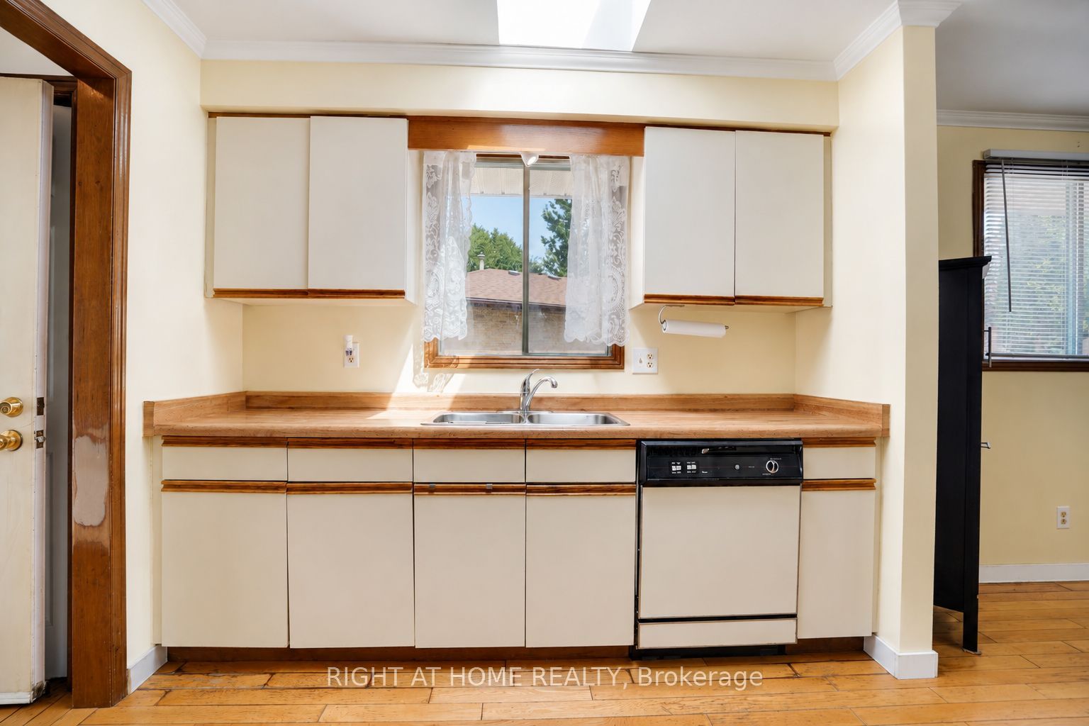 26 Mody Court Property Photo 7