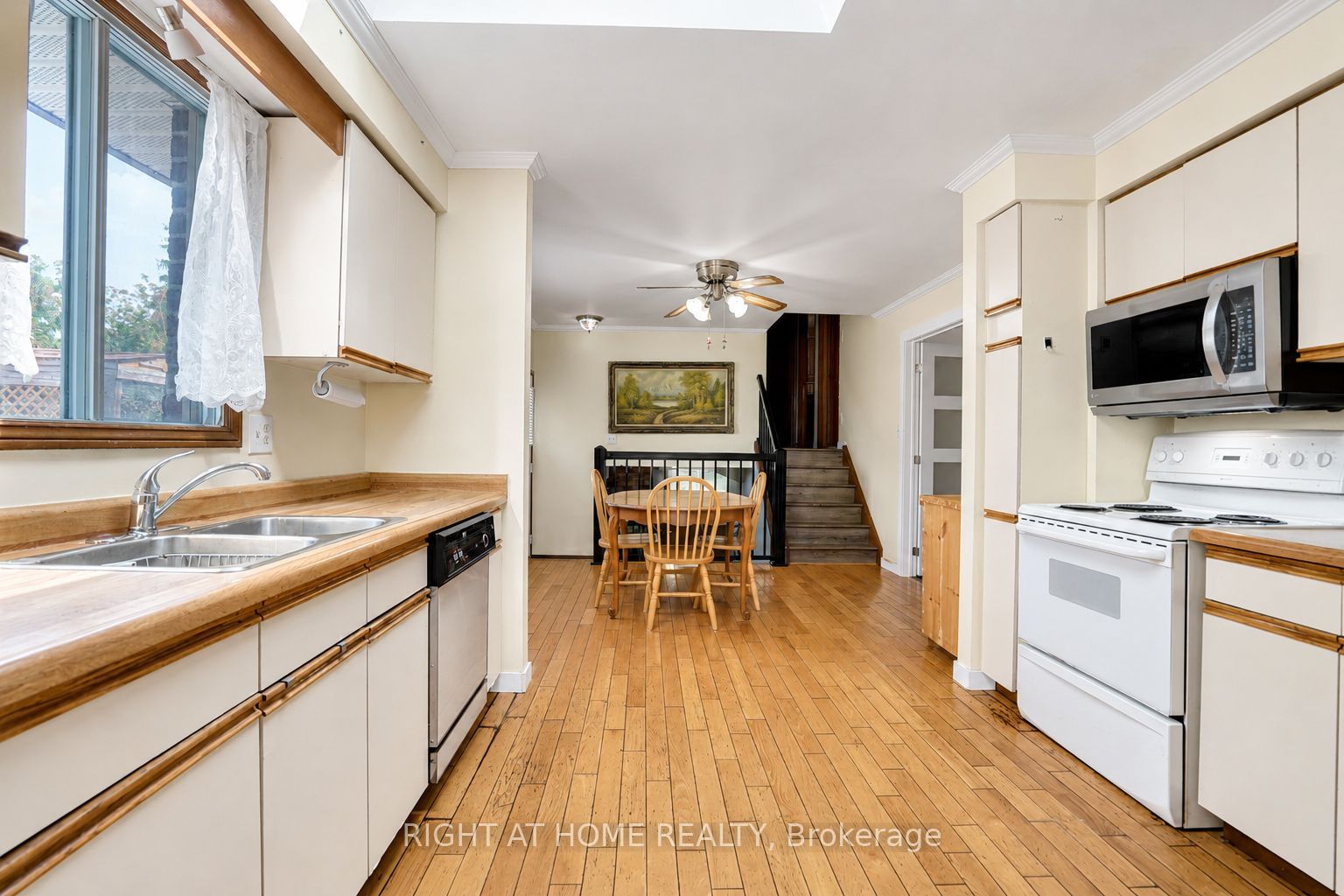 26 Mody Court Property Photo 8