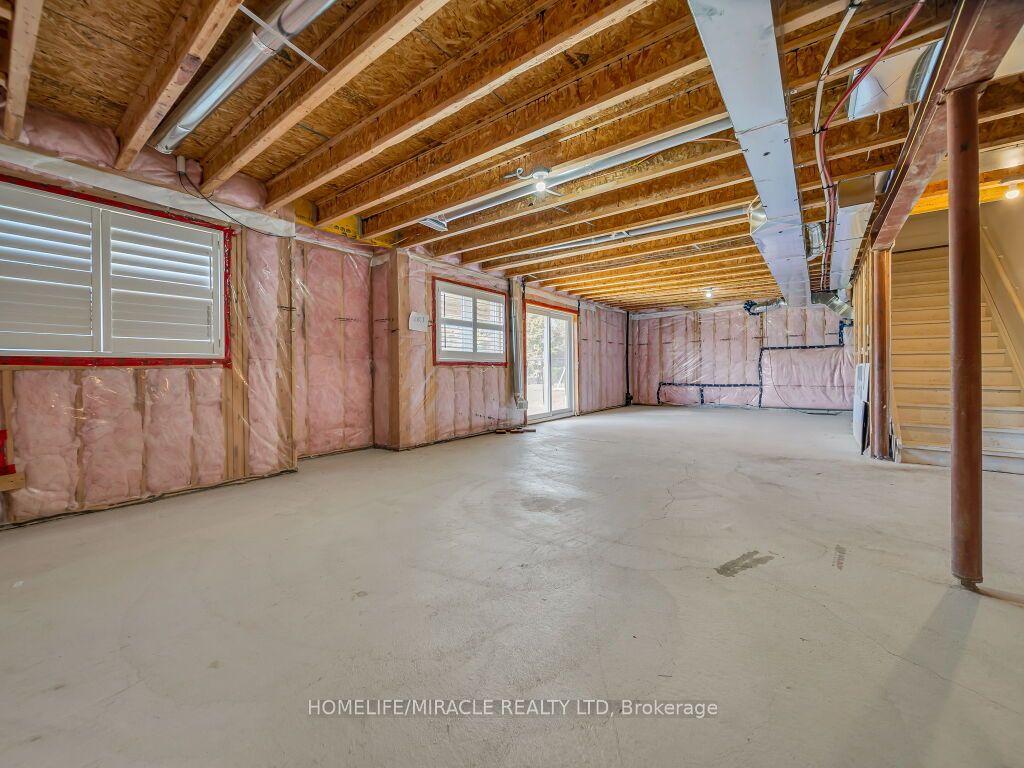 52 Compass Trail Property Photo 37
