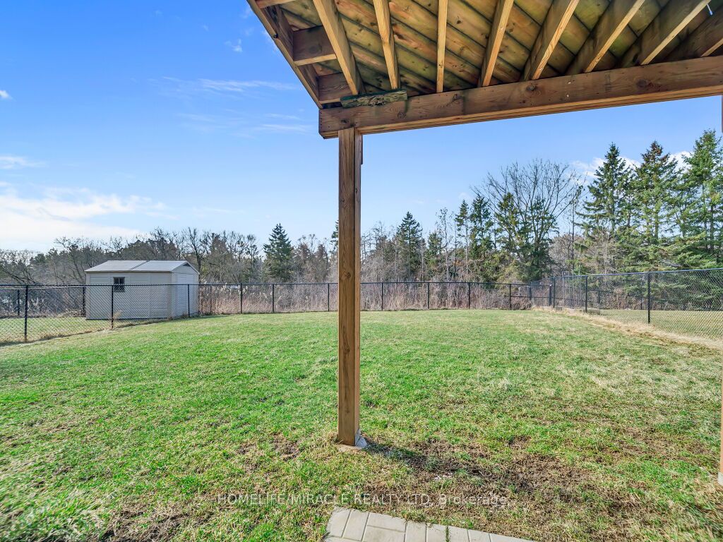 52 Compass Trail Property Photo 40