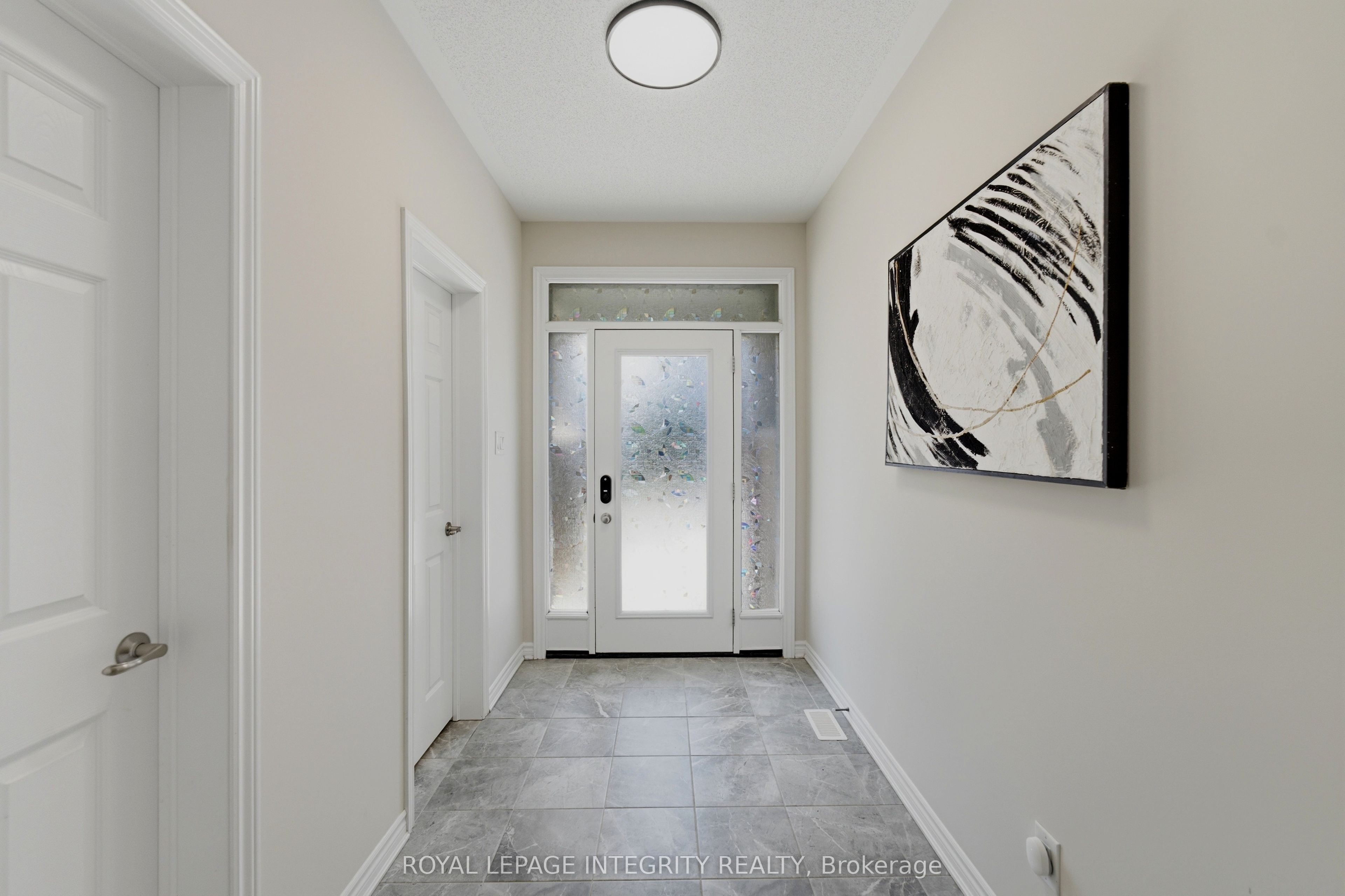 414 Aphelion Crescent Property Photo 3
