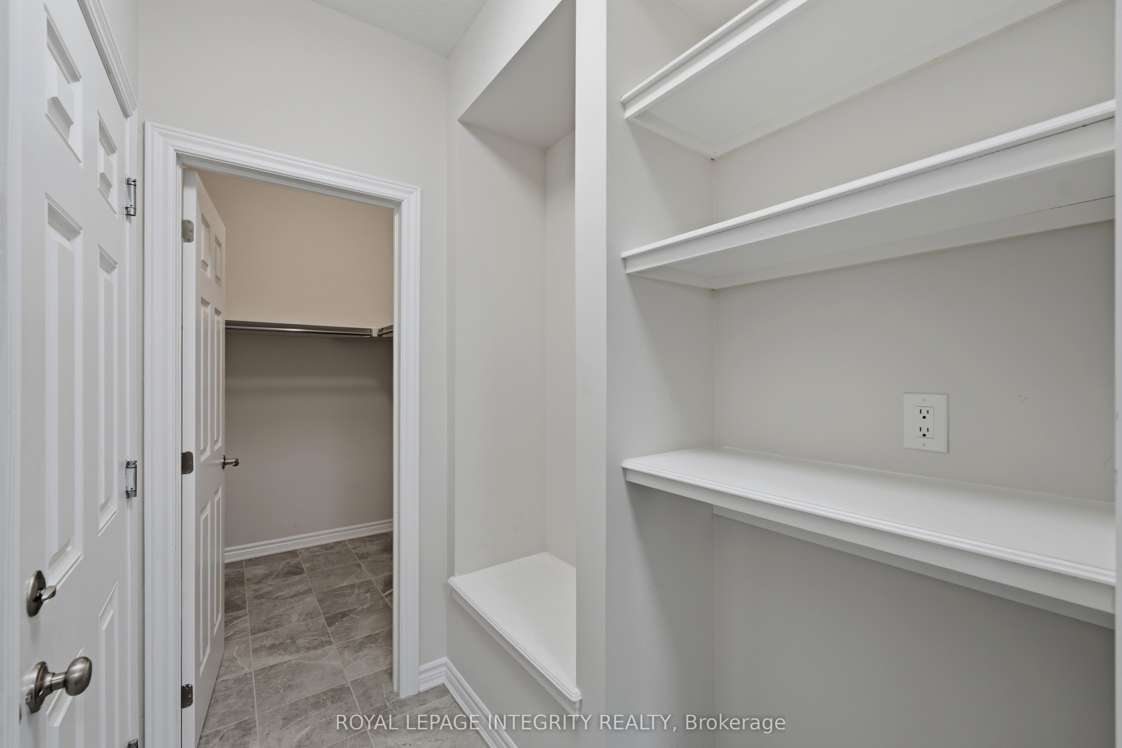 414 Aphelion Crescent Property Photo 7