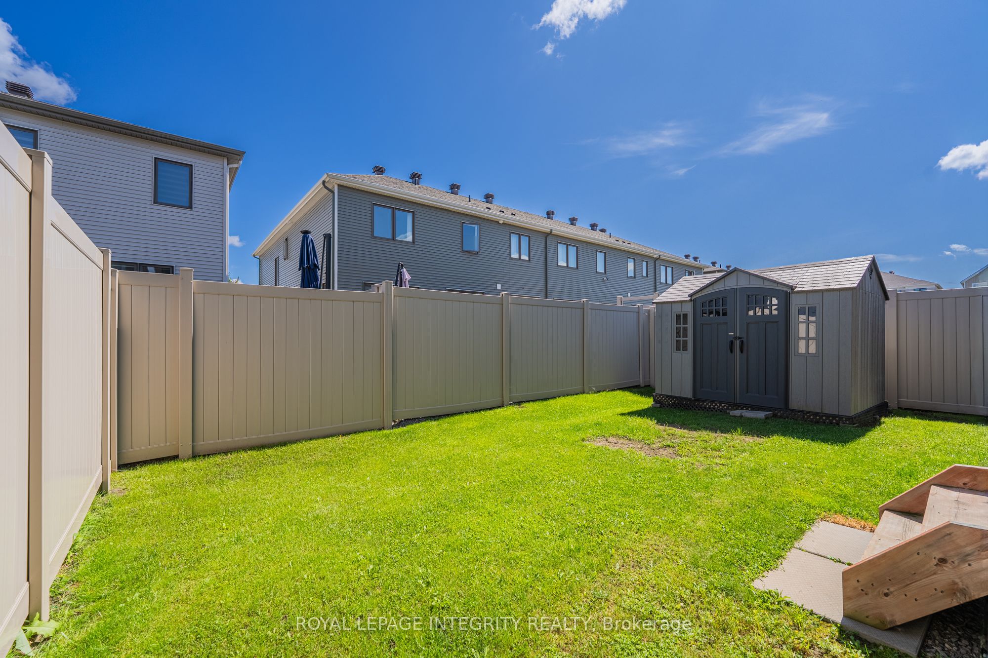 414 Aphelion Crescent Property Photo 42