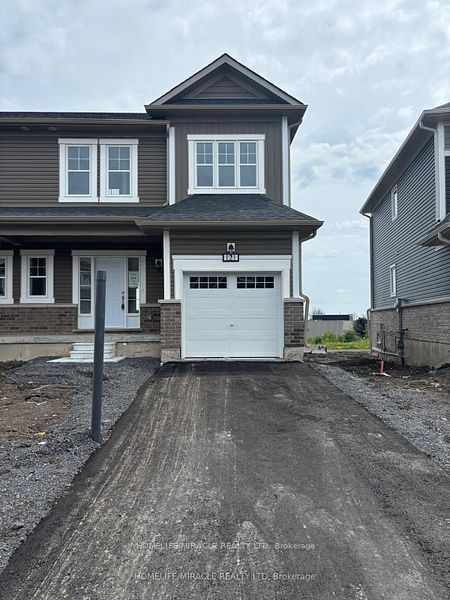 121 Gildersleeve Boulevard Property Photo 1