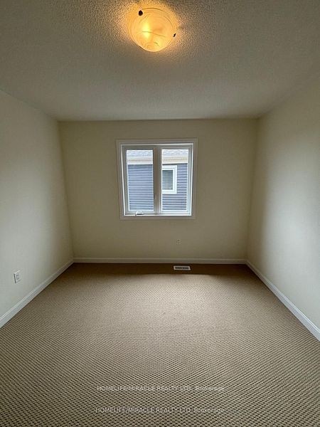 121 Gildersleeve Boulevard Property Photo 14