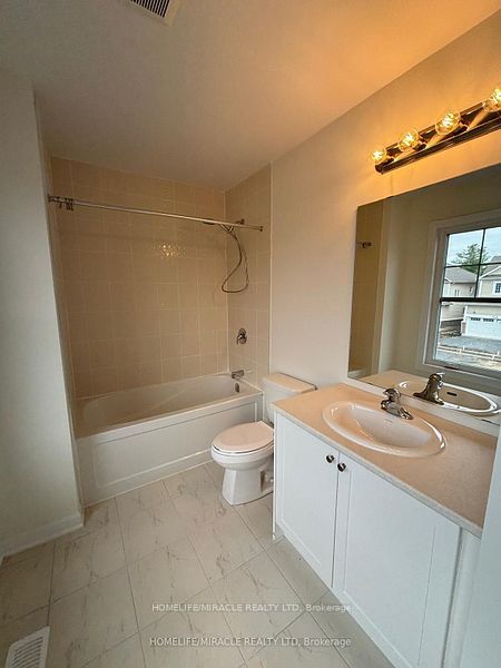121 Gildersleeve Boulevard Property Photo 18