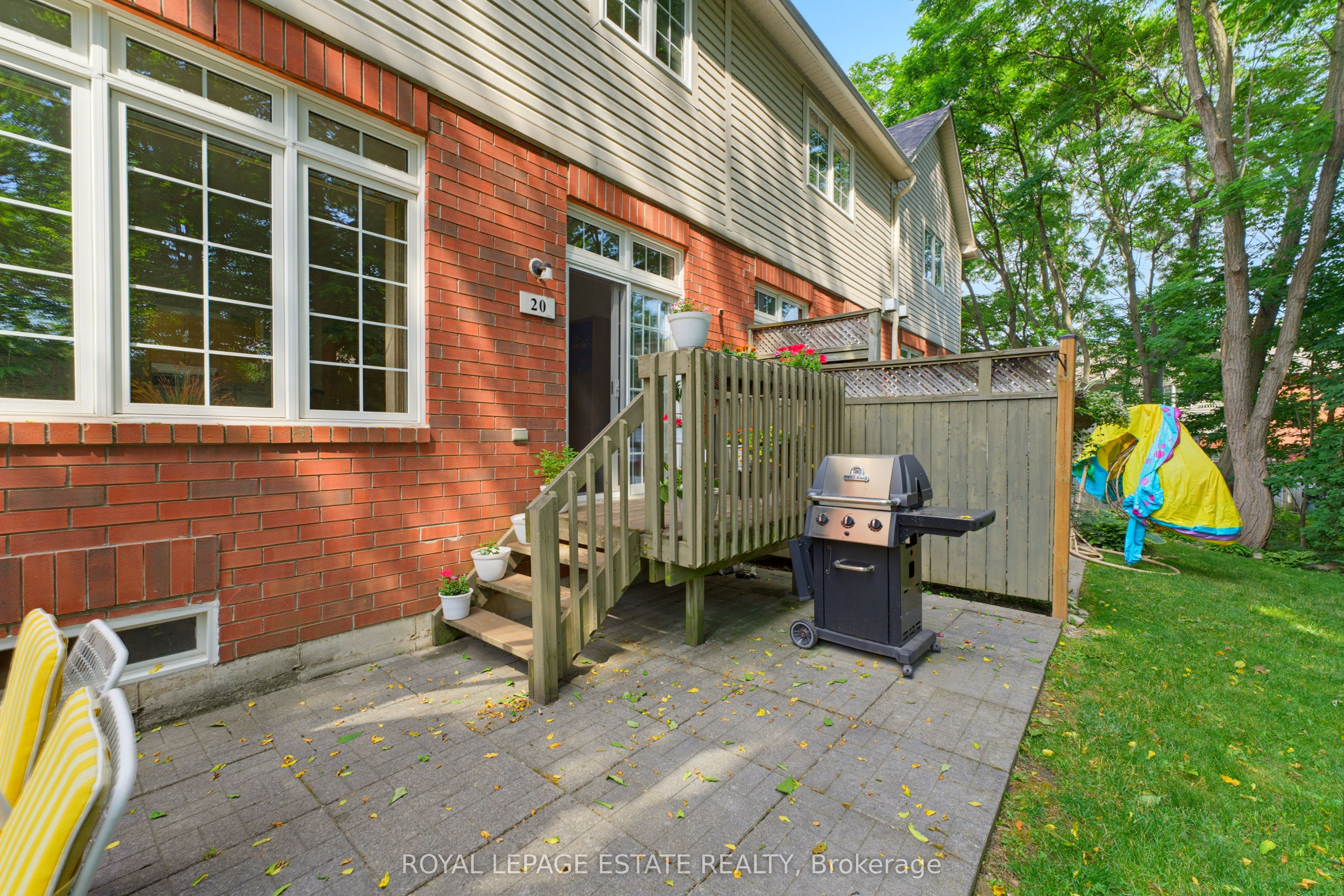 120 Beddoe Drive 20 Property Photo 10