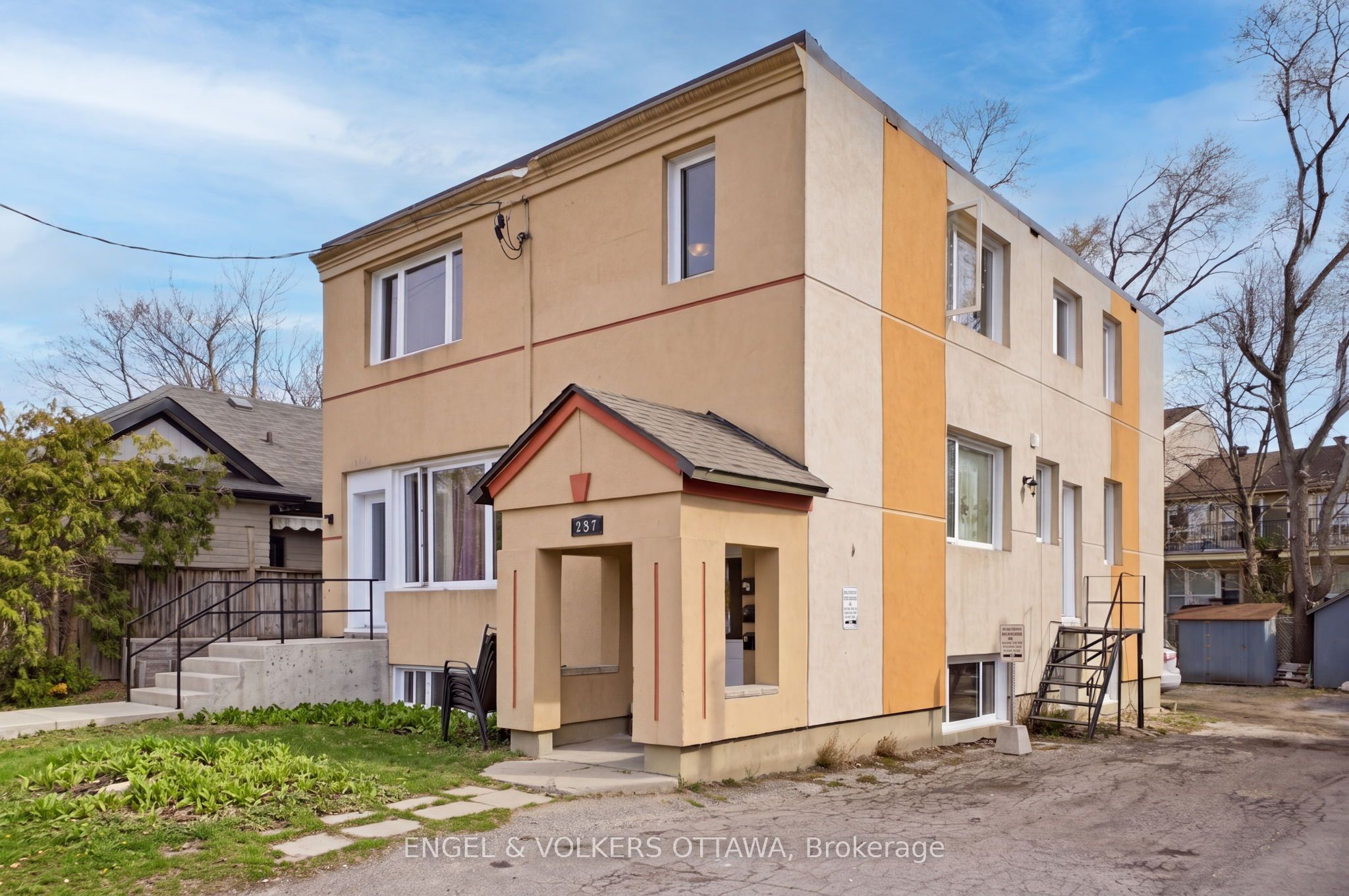 287 St Laurent Boulevard 1 Property Photo 2
