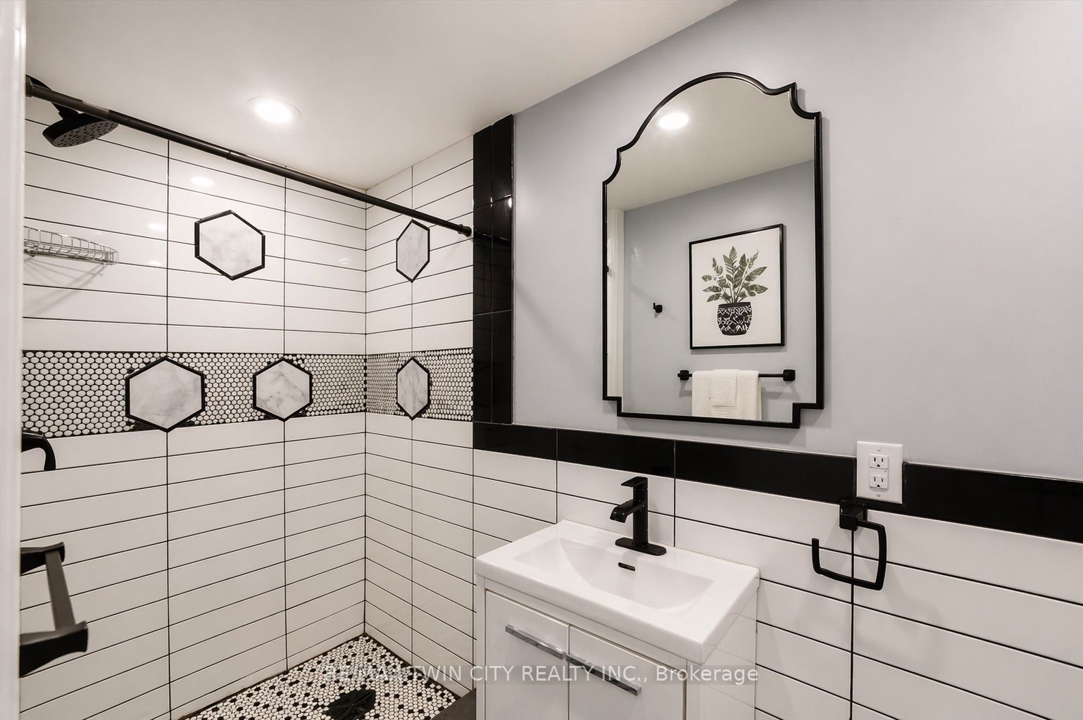 86 Carlyle Drive Property Photo 31