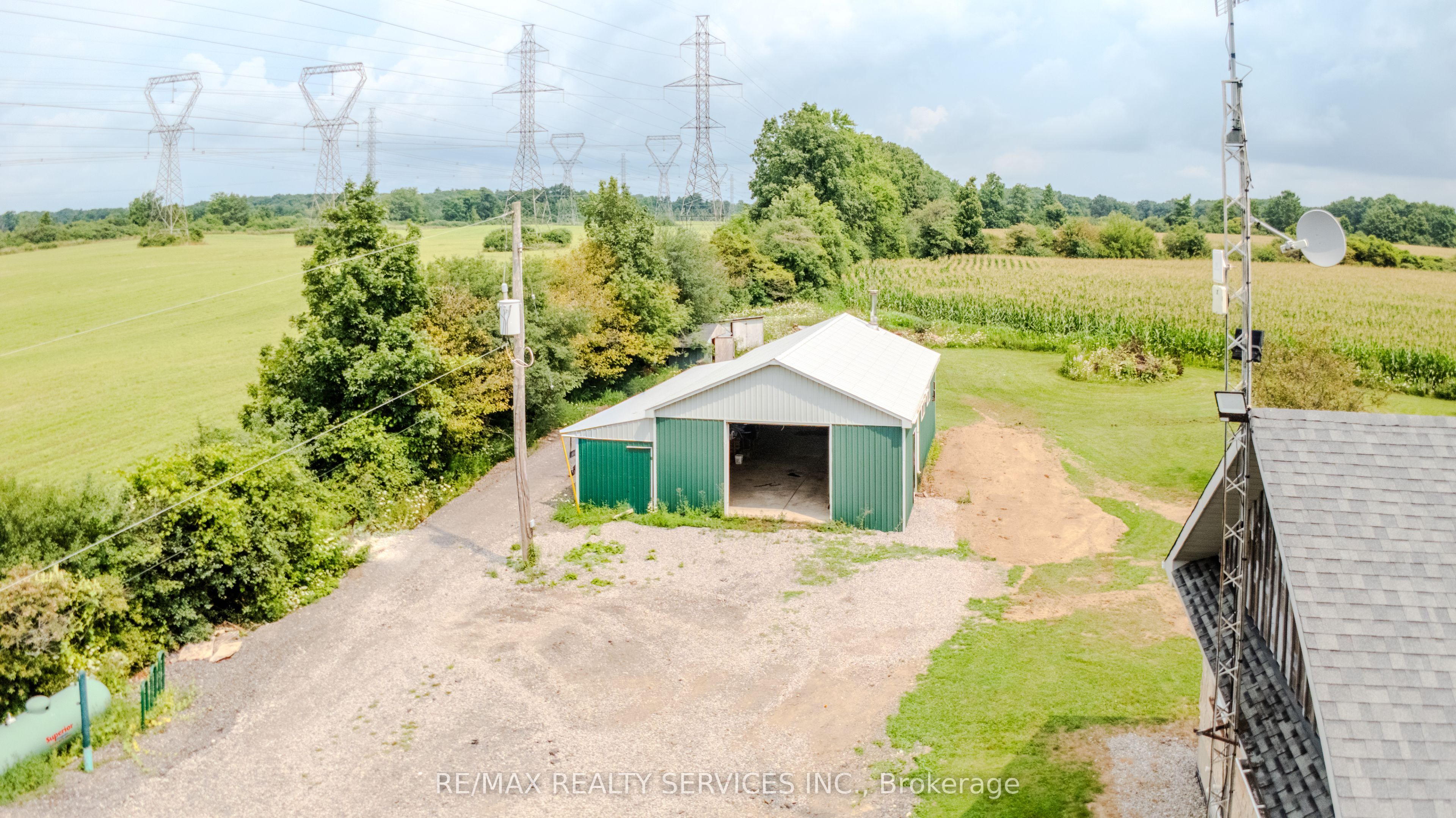 107 6th Line Property Photo 12