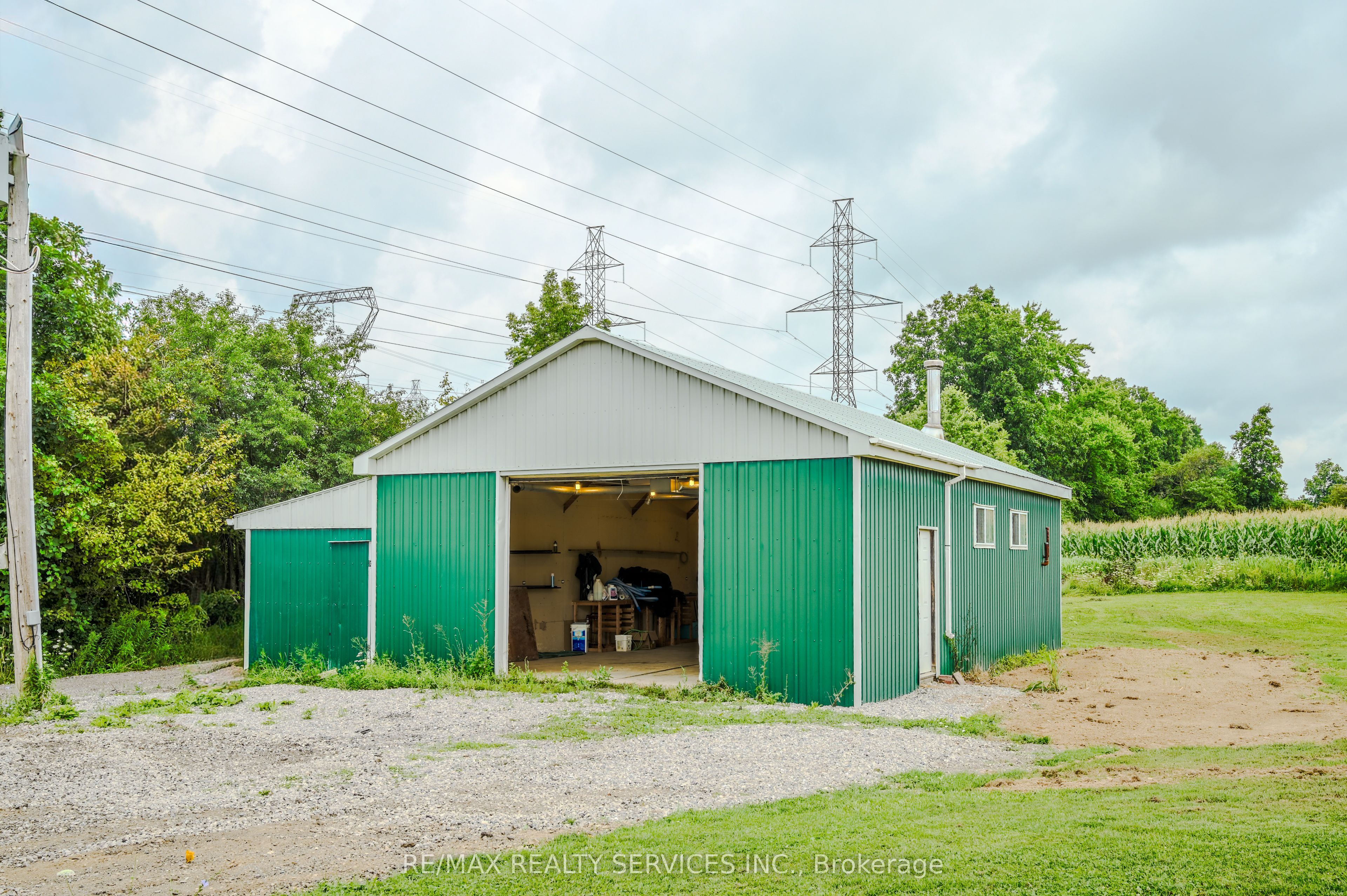 107 6th Line Property Photo 20