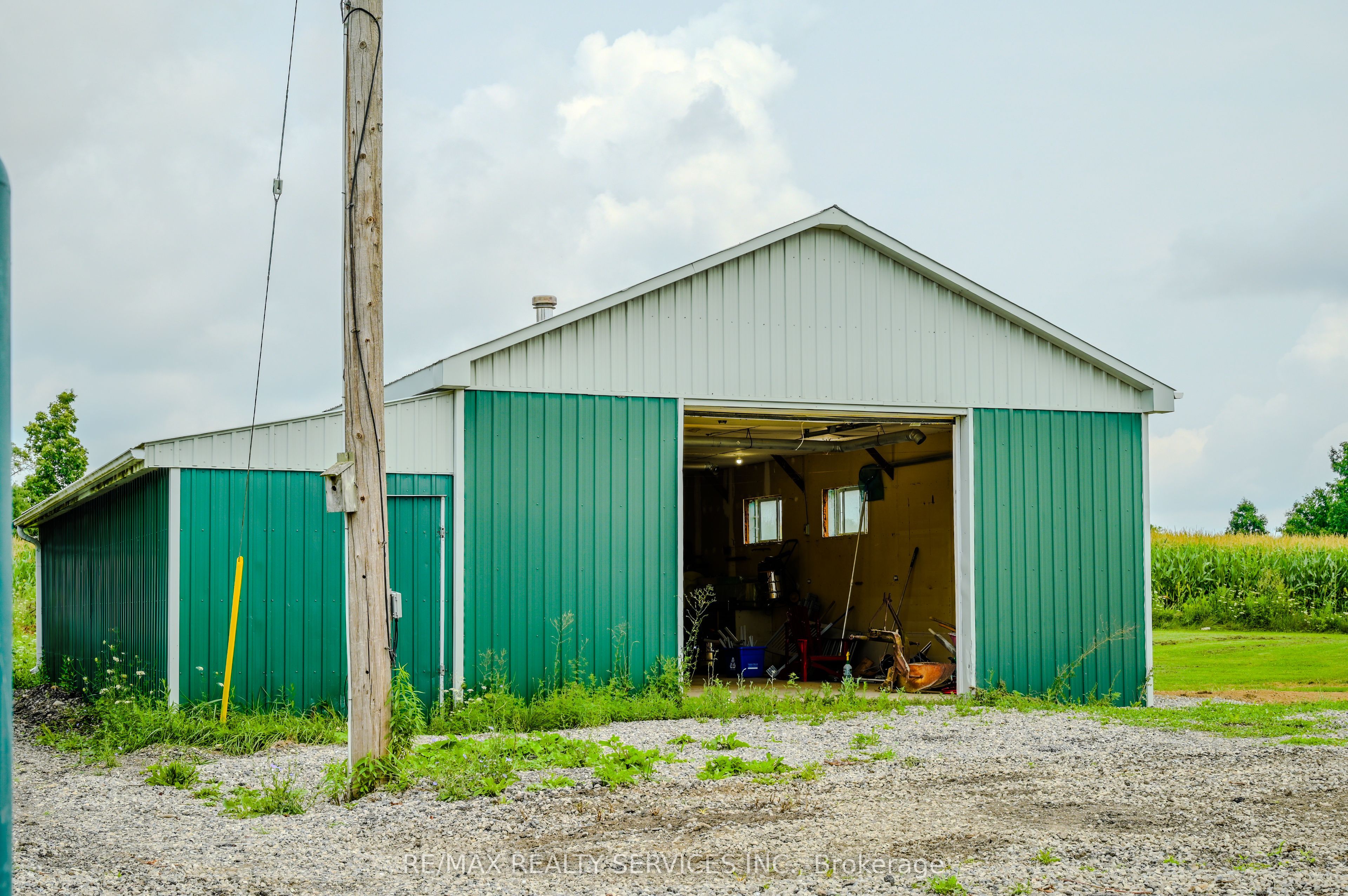 107 6th Line Property Photo 22