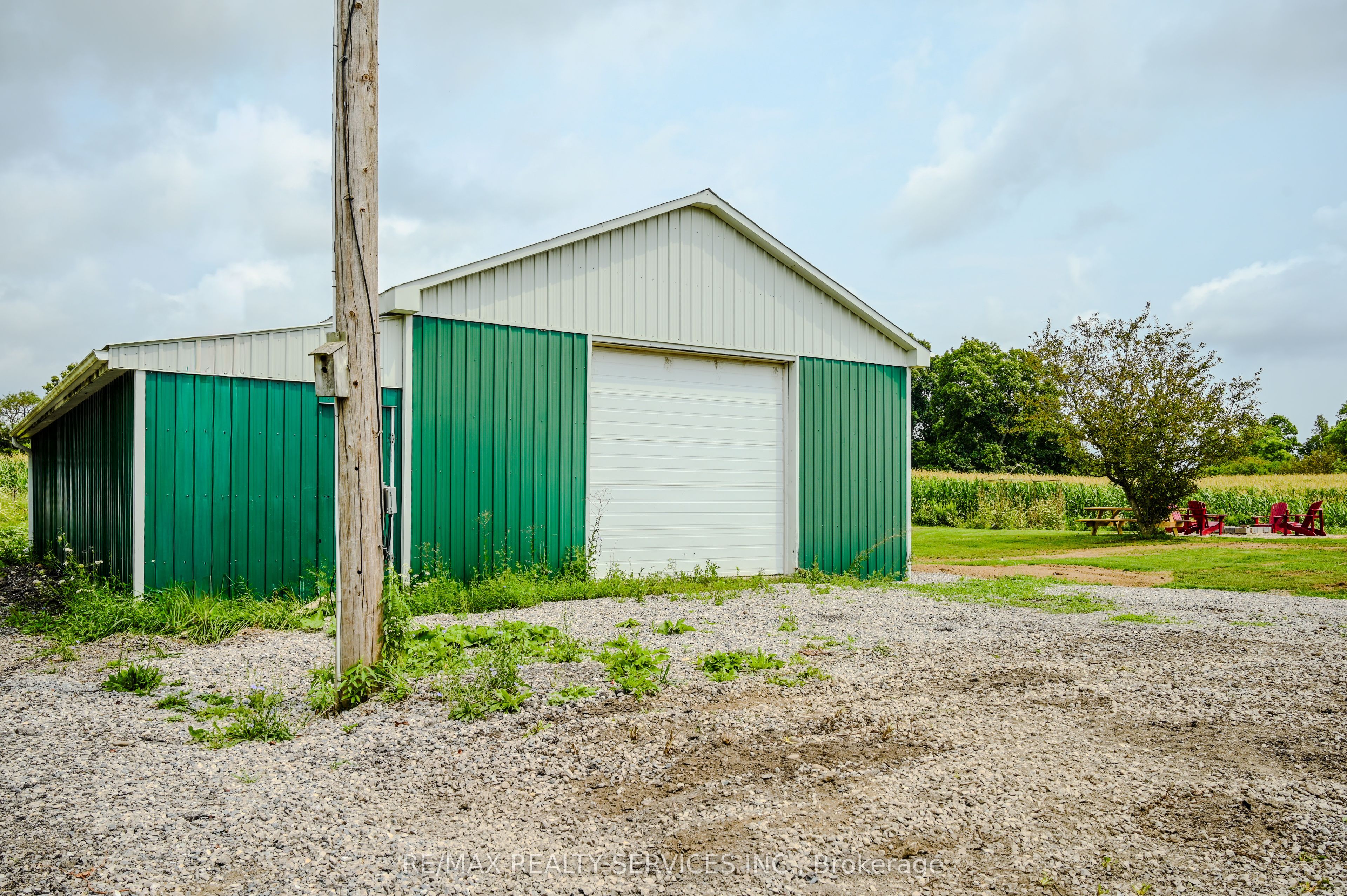 107 6th Line Property Photo 23