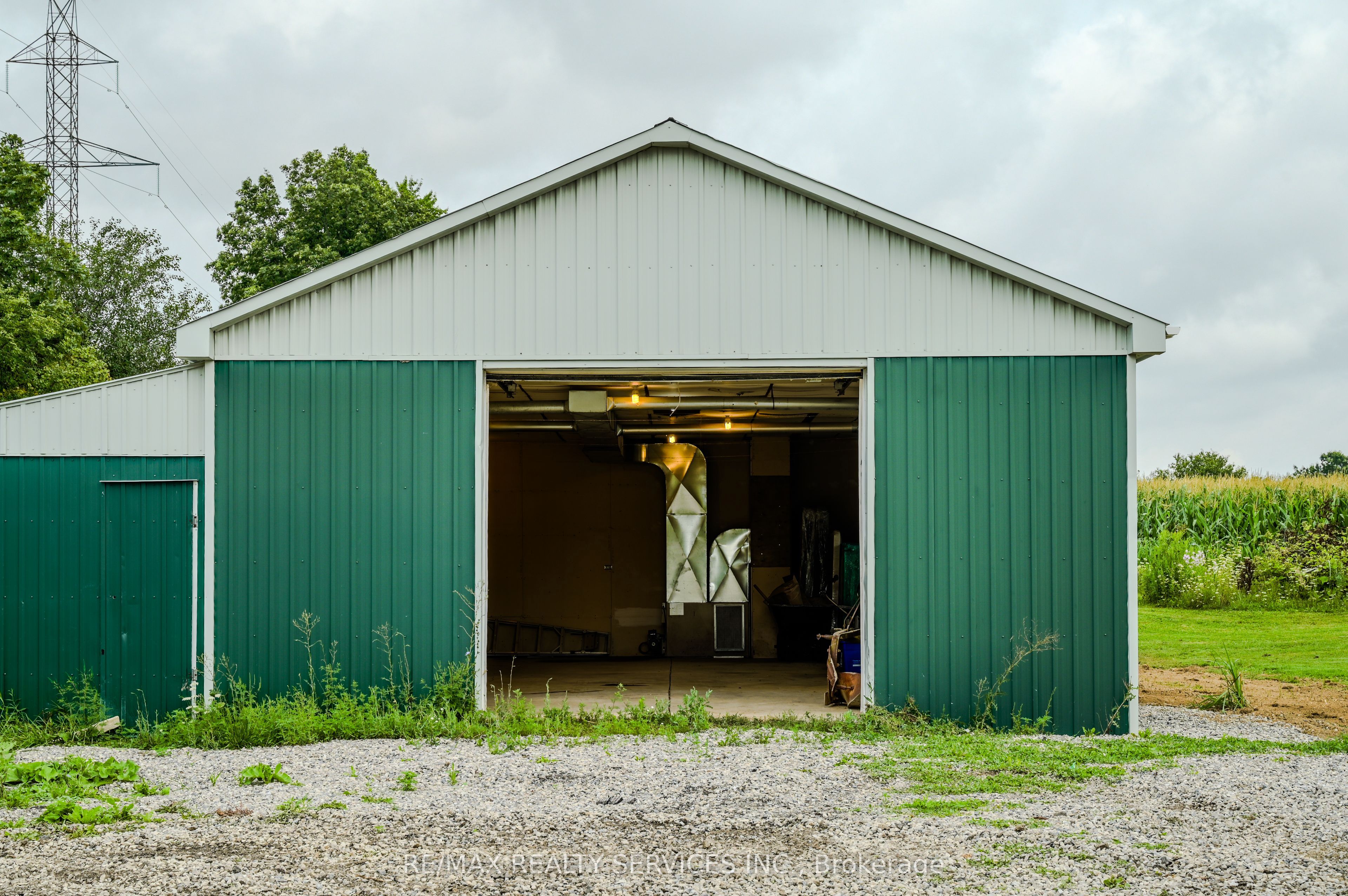 107 6th Line Property Photo 26
