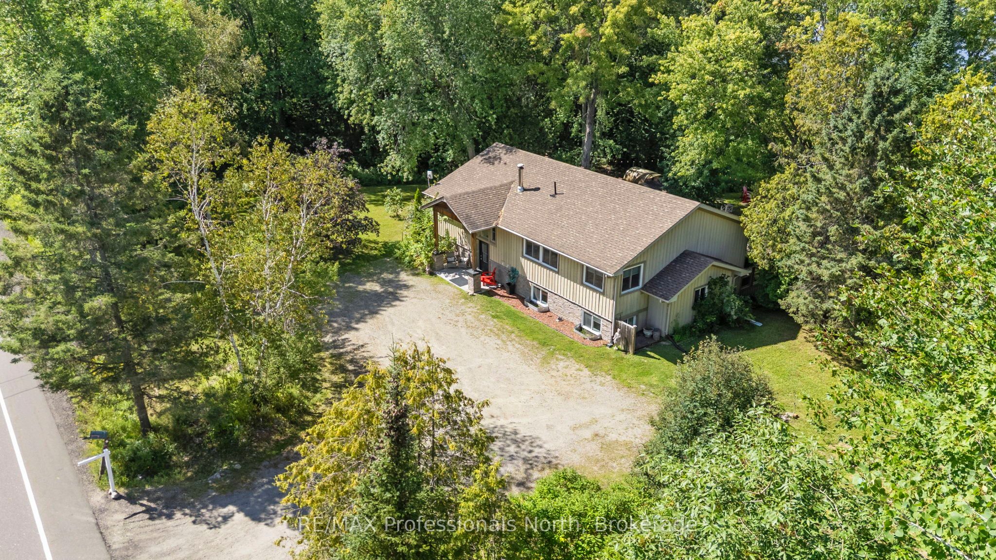 11357 Highway 118 Property Photo 8
