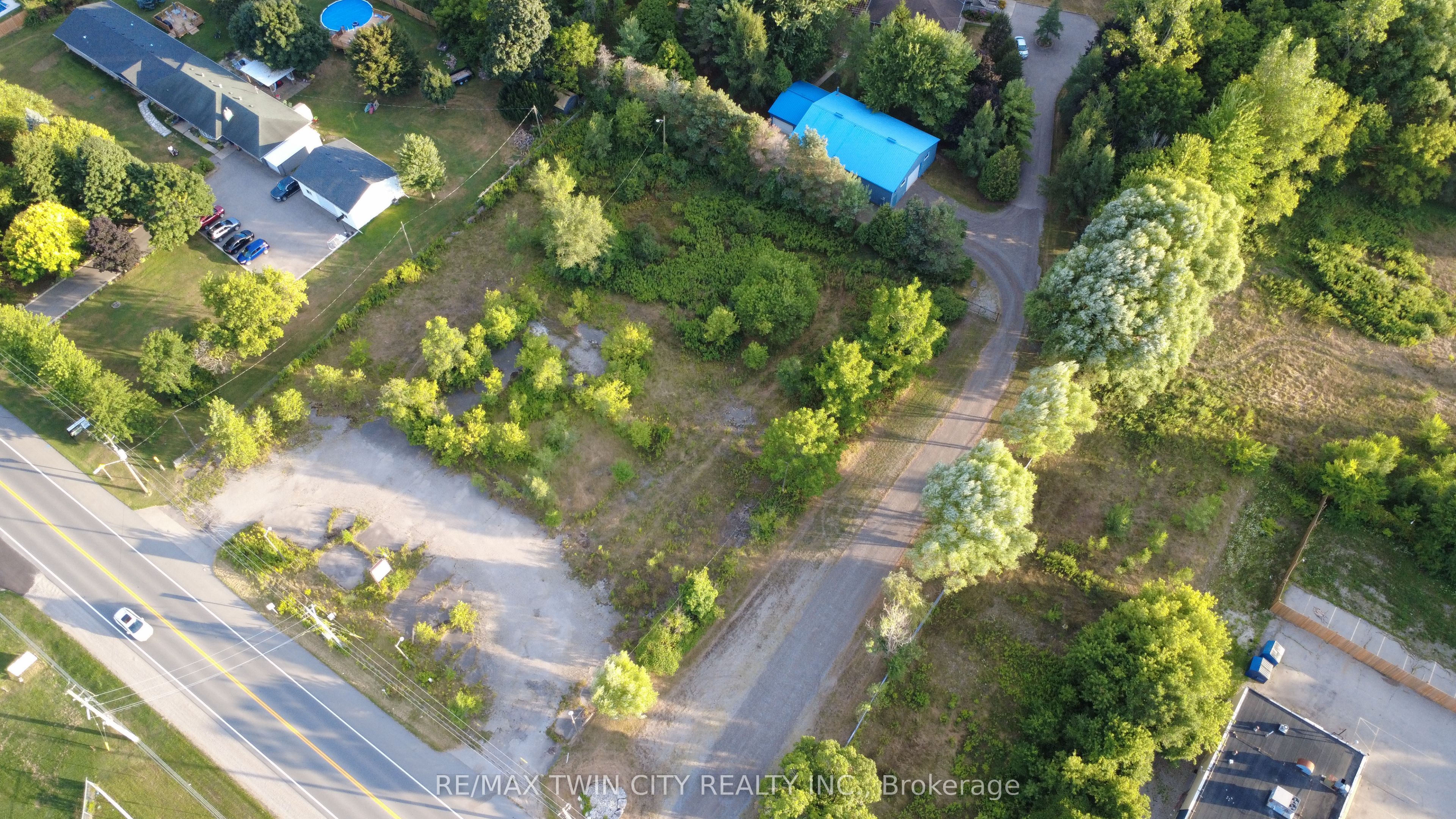 40 Paris Road Property Photo 2