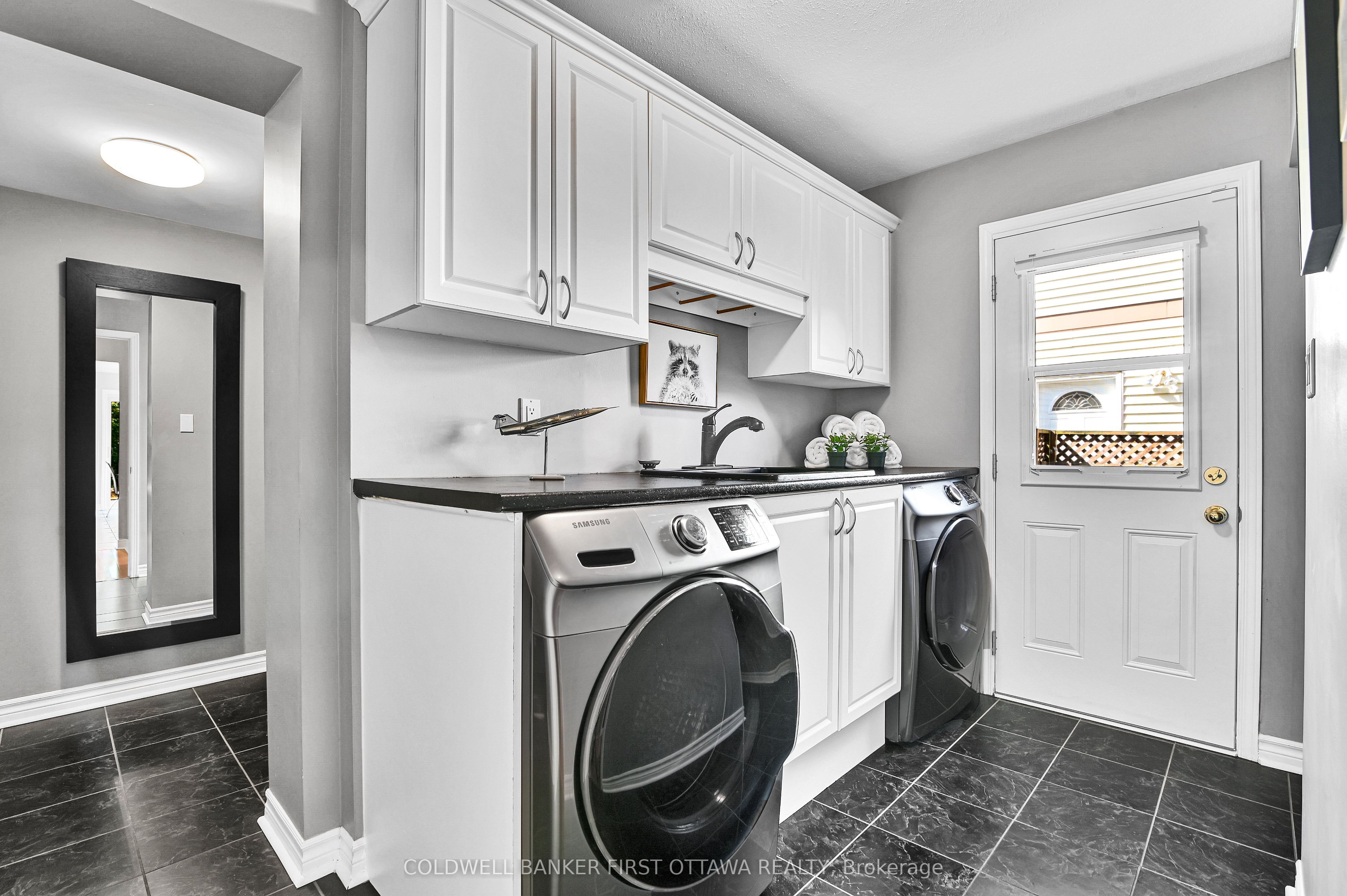 605 Brookridge Crescent Property Photo 15